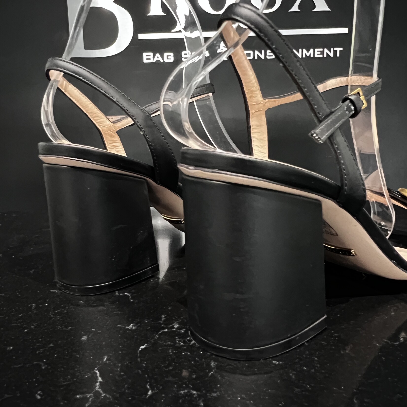 Gucci Gucci Marmont Sandals- 36