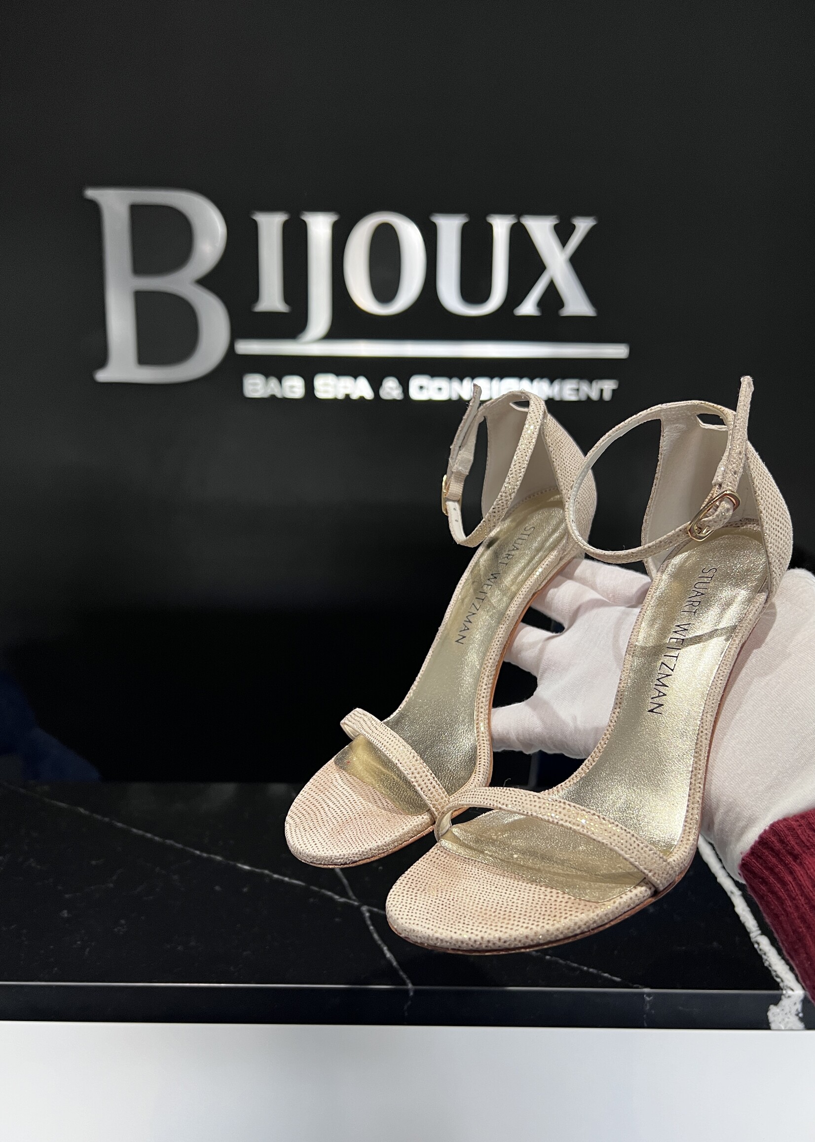 Stuart Weitzman Stuart Weitzman Nude Nudist Bump  Heels