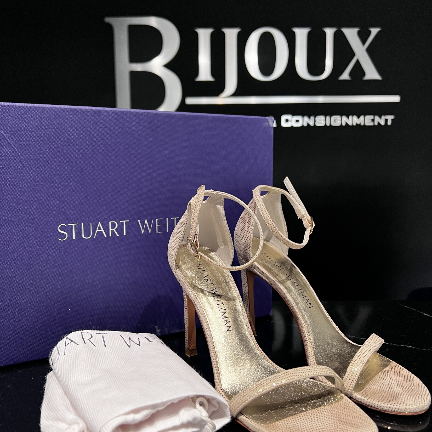 Stuart Weitzman Stuart Weitzman Nude Nudist Bump  Heels