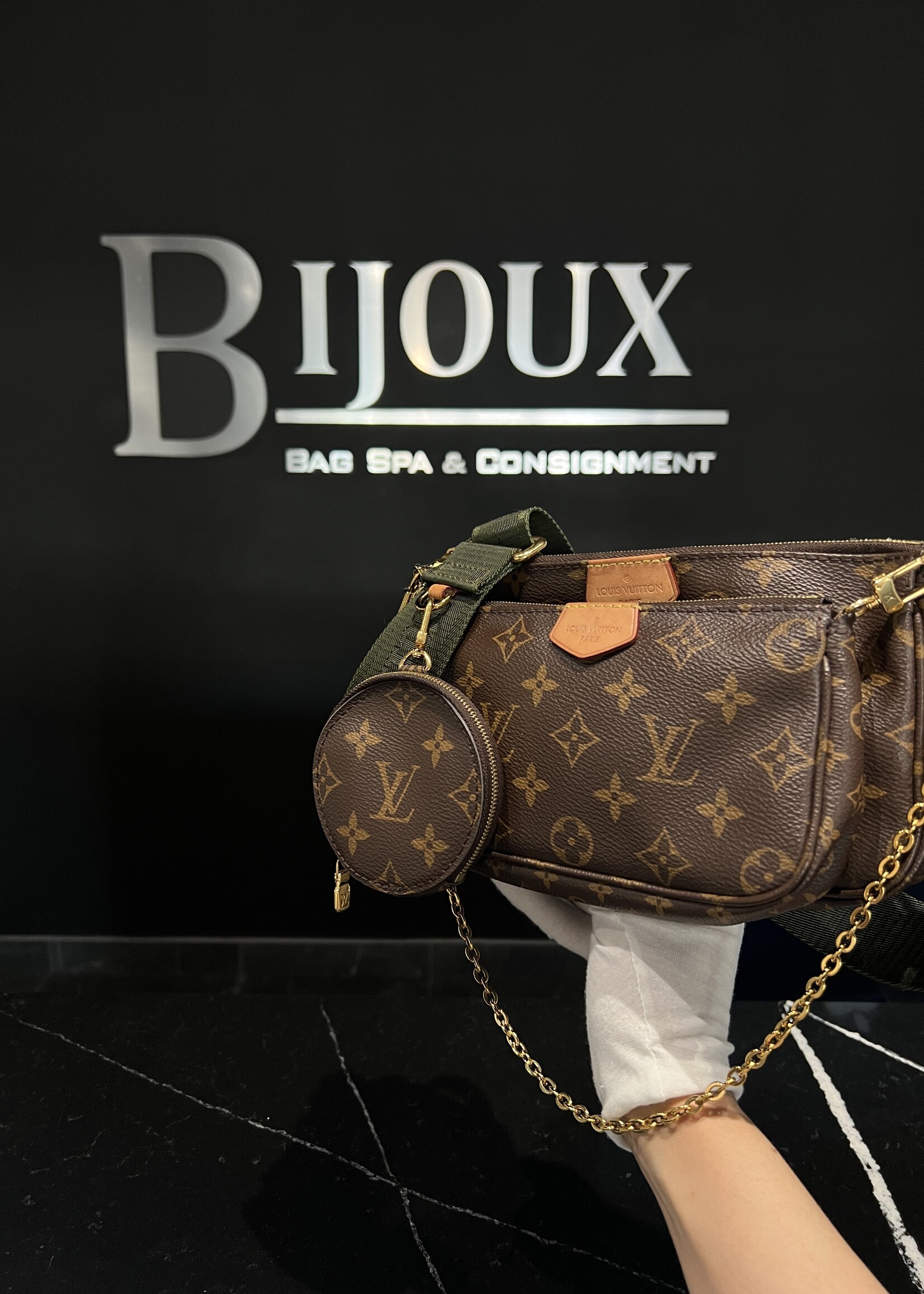 Louis Vuitton SOLD- Louis Vuitton Multi Pochette Green