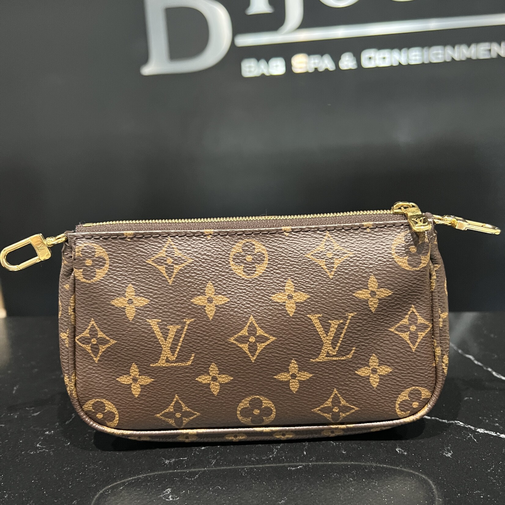 Louis Vuitton Louis Vuitton Multi Pochette Green