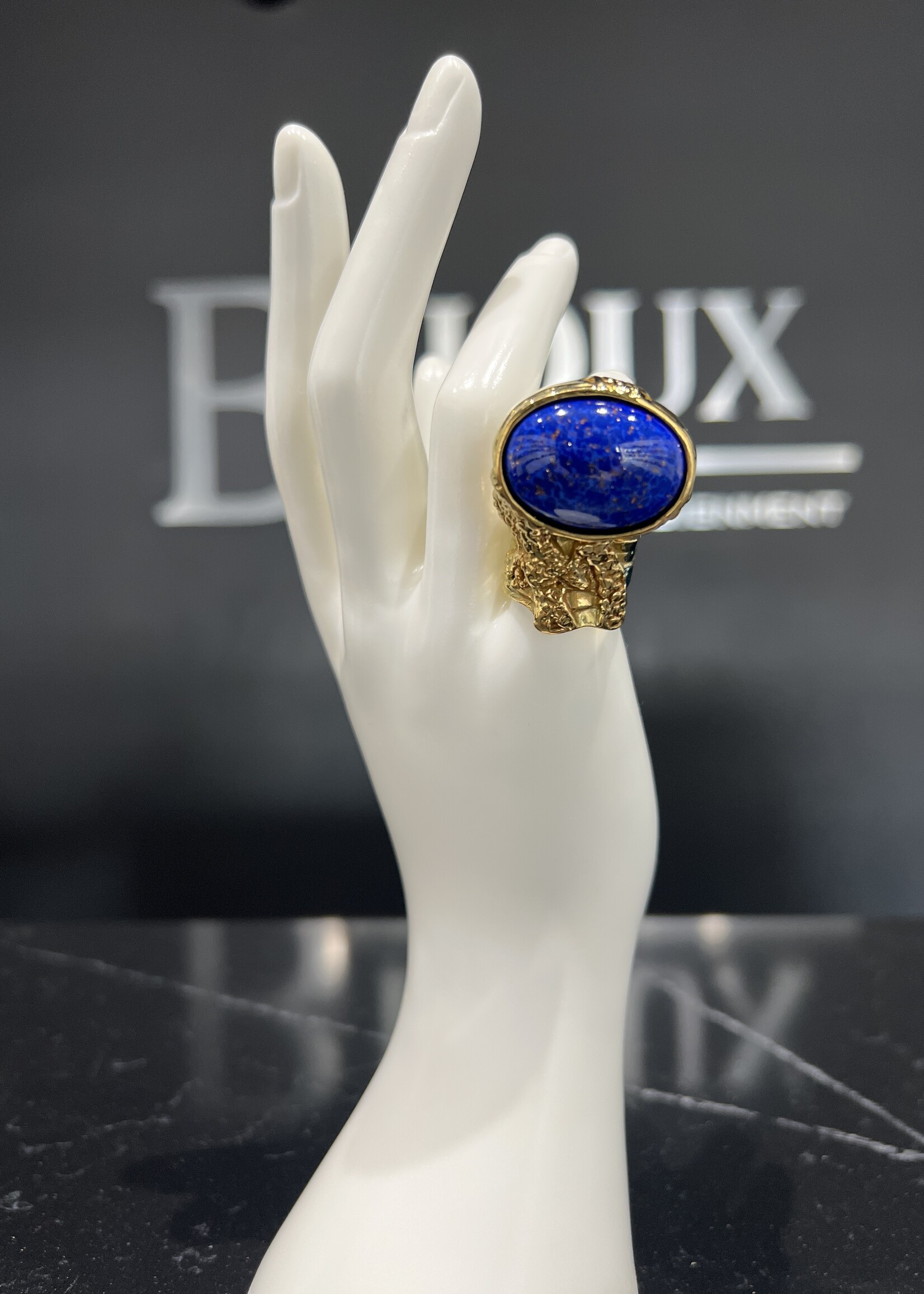 Saint Laurent Saint Laurent Glass Cabochon Arty Ovale Ring