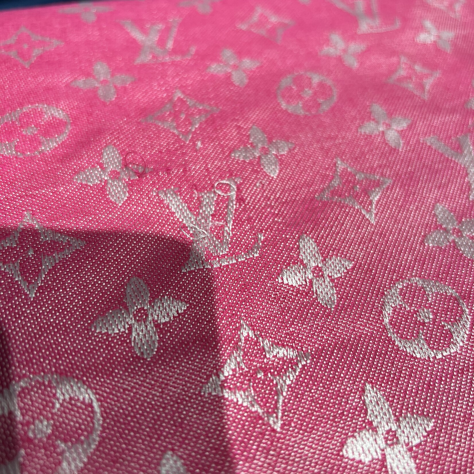 Louis Vuitton SOLD - Louis Vuitton Wool Monogram Pivonie Shawl