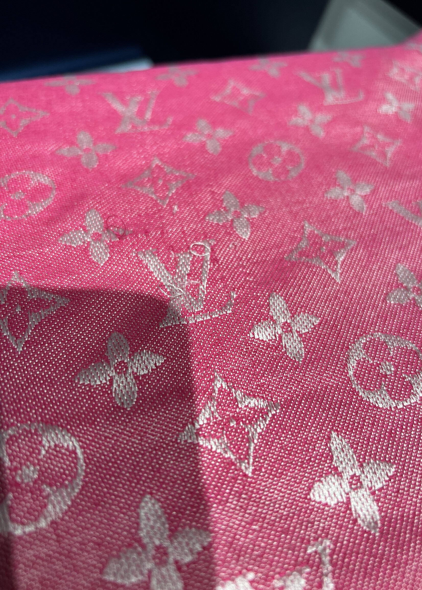 Louis Vuitton SOLD - Louis Vuitton Wool Monogram Pivonie Shawl