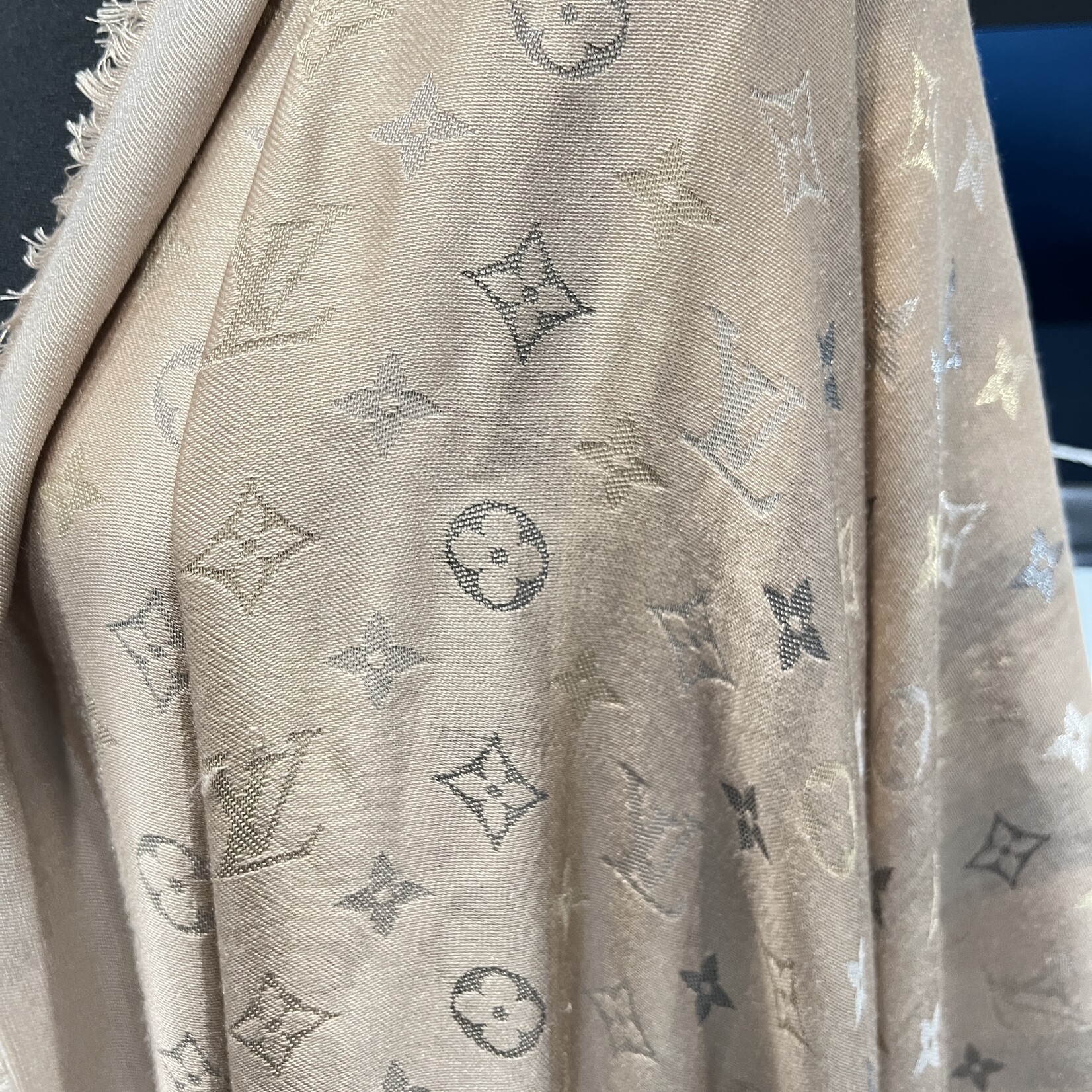 Louis Vuitton Louis Vuitton Silk Monogram Taupe Scarf