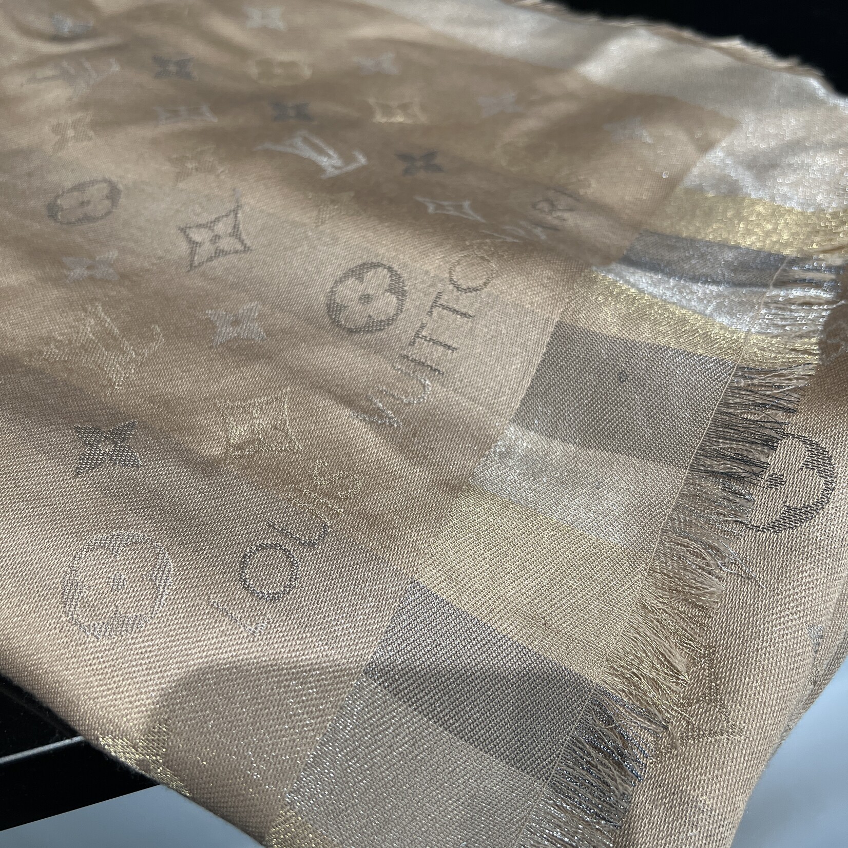 Louis Vuitton Louis Vuitton Silk Monogram Taupe Scarf