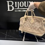 Louis Vuitton Louis Vuitton Transparence Lock It