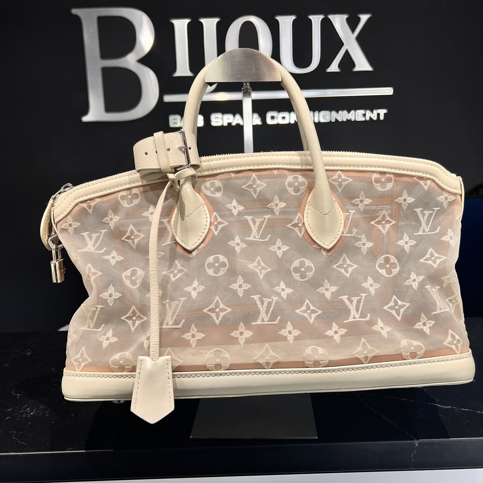 Louis Vuitton Louis Vuitton Transparence Lock It