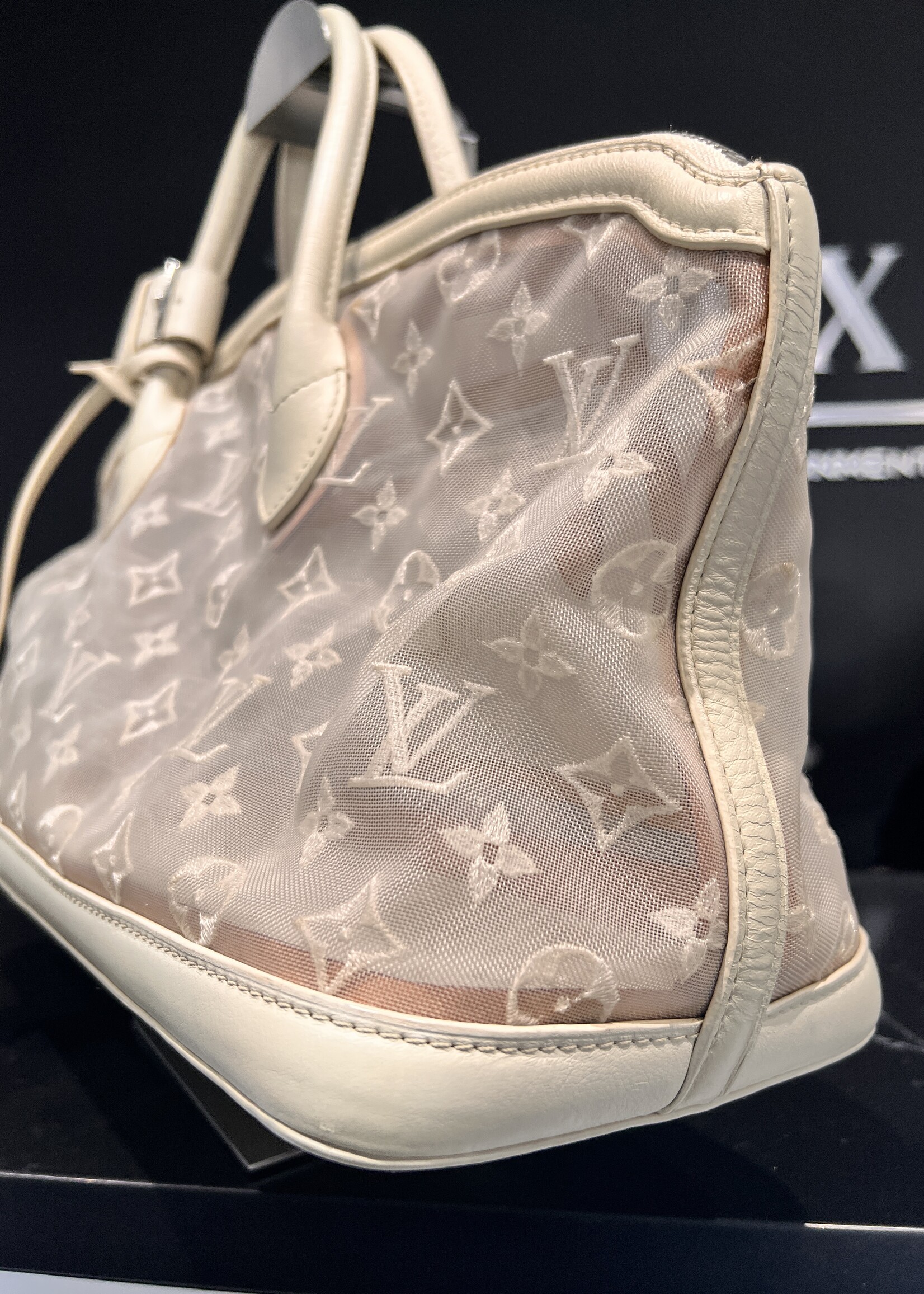 Louis Vuitton SOLD - Louis Vuitton Transparence Lock It