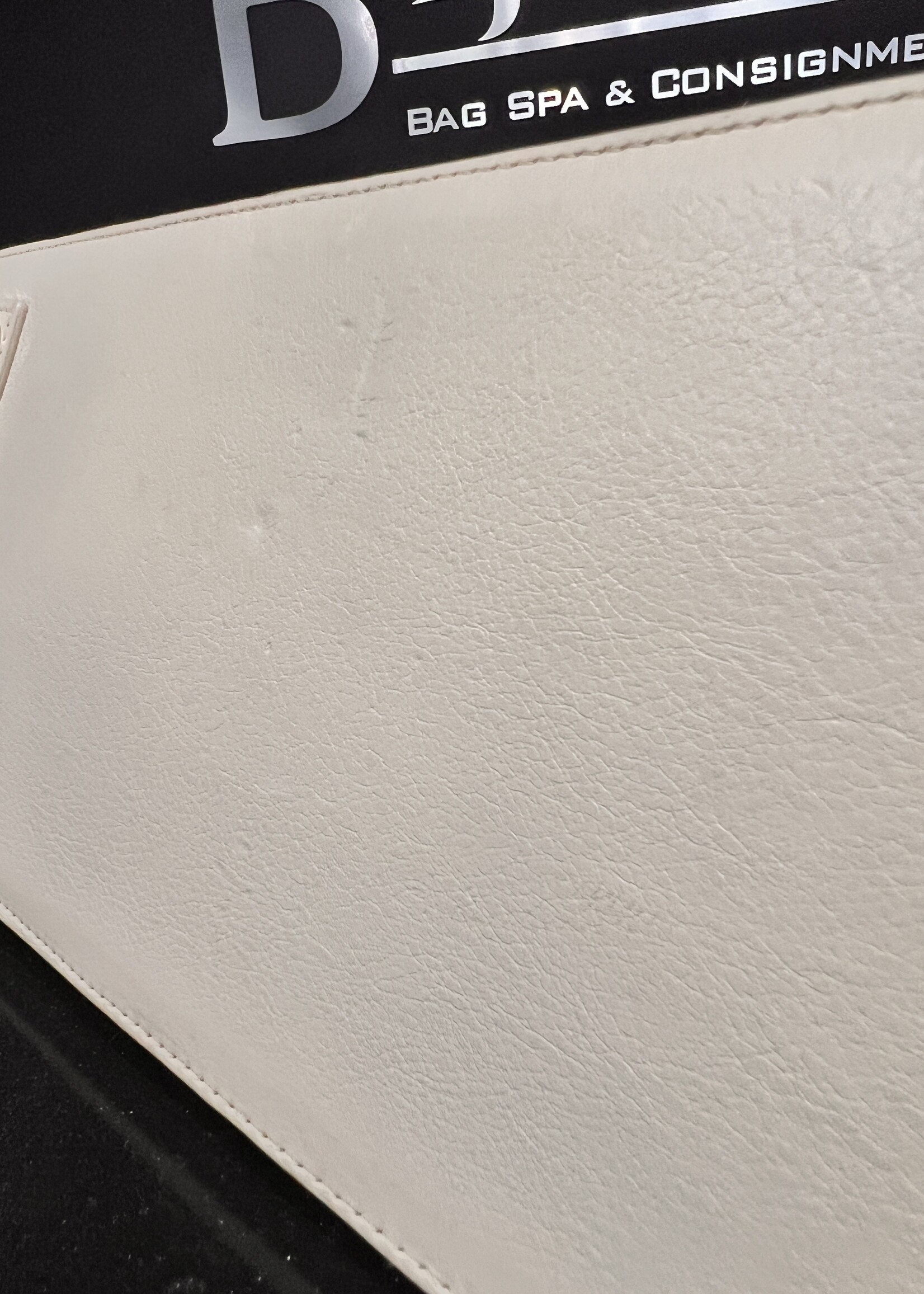 Louis Vuitton Louis Vuitton Transparence Lock It