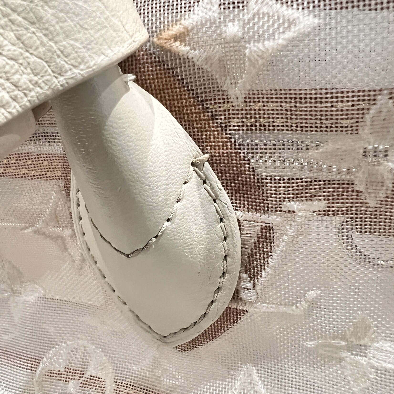 Louis Vuitton Louis Vuitton Transparence Lock It