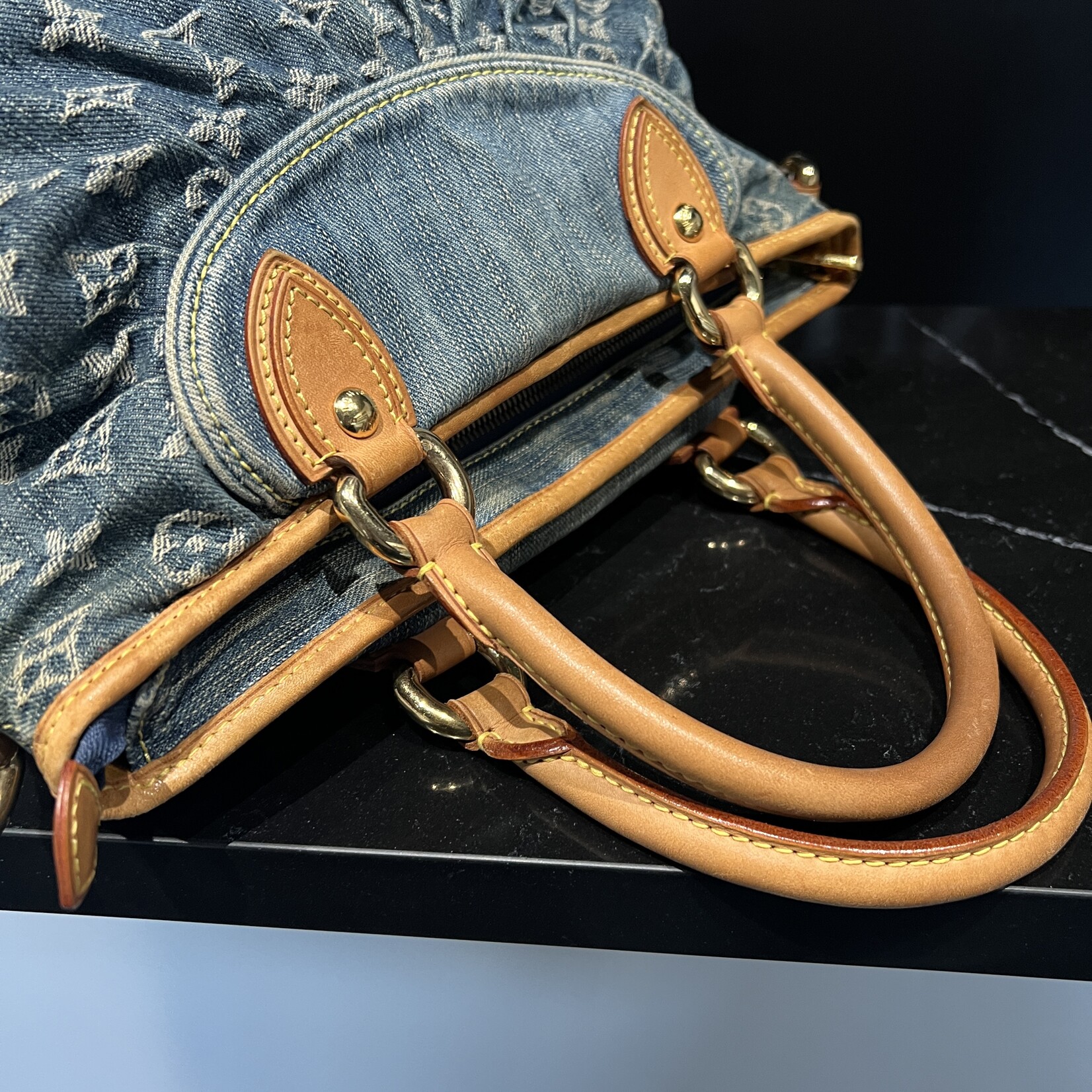 Louis Vuitton SOLD - Louis Vuitton Neo Cabby