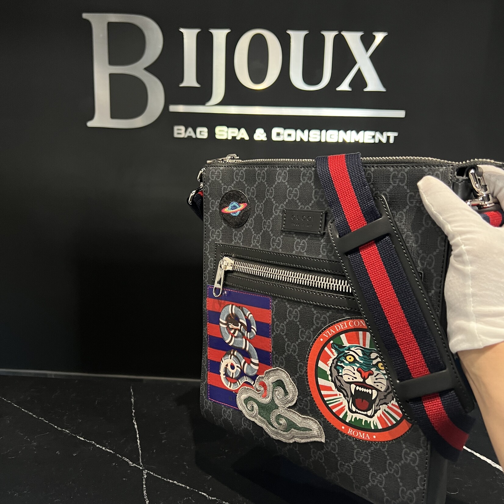 Gucci SOLD - Gucci GG Supreme Night Tiger