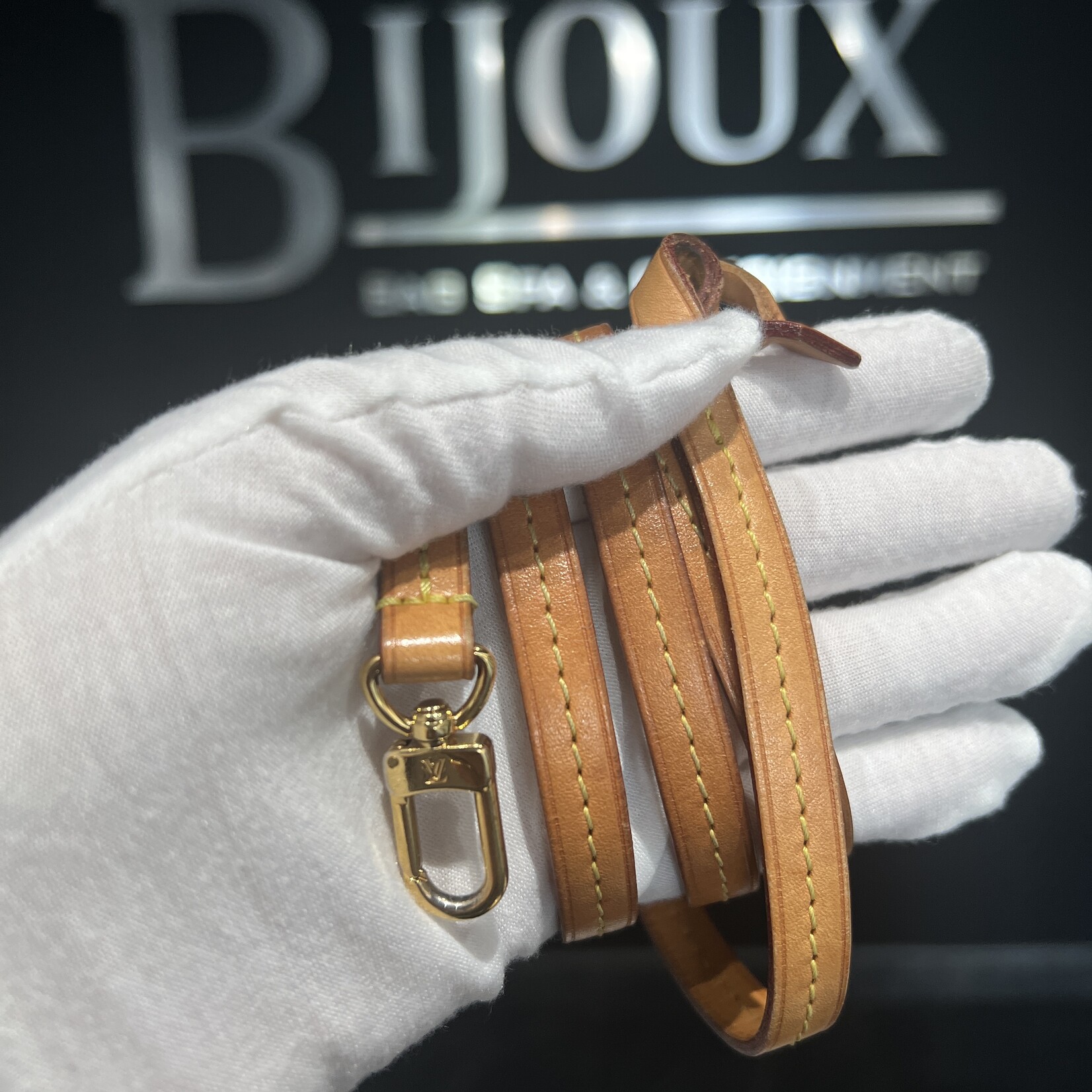 Louis Vuitton SOLD - Louis Vuitton Favourite MM Monogram