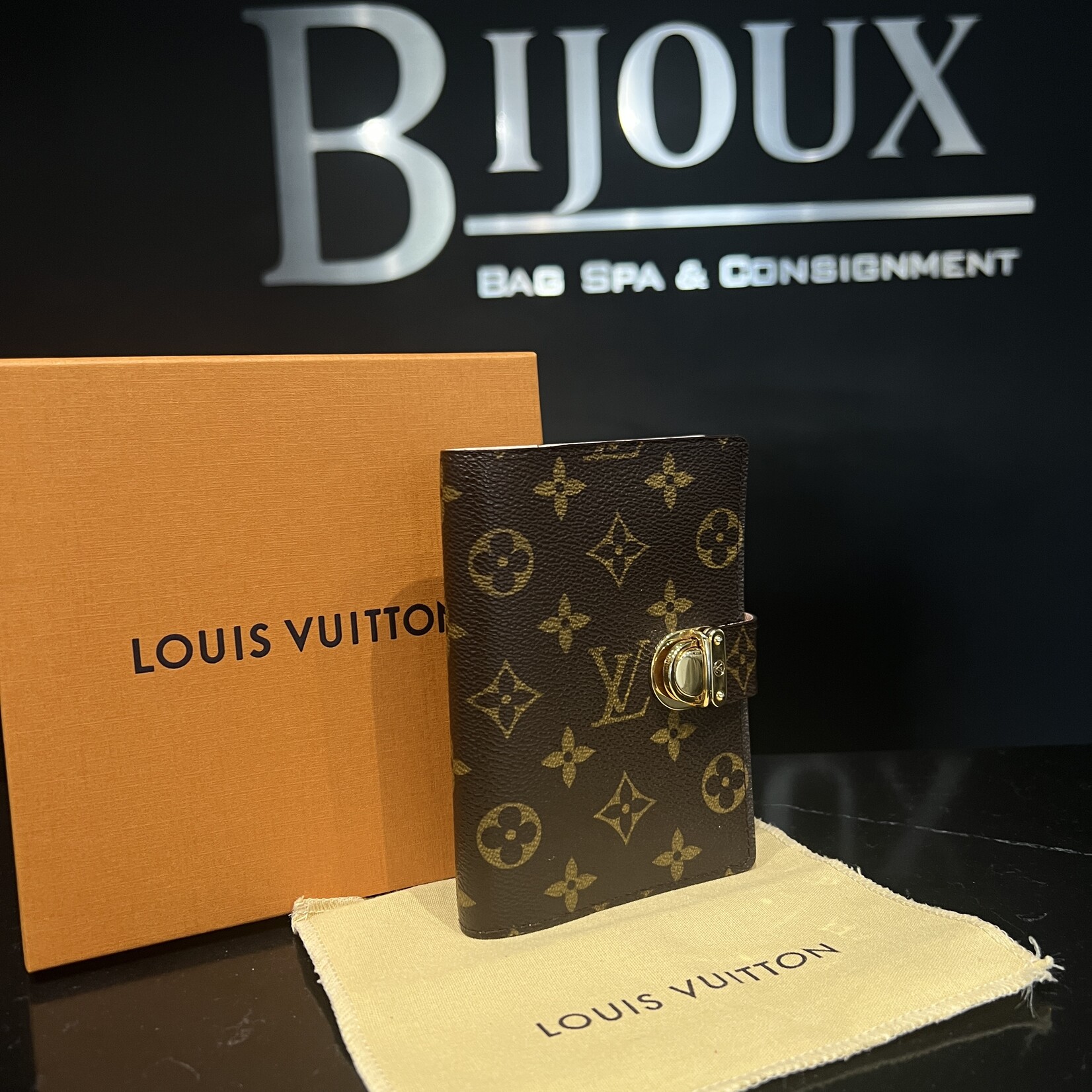 Louis Vuitton SOLD- Louis Vuitton Koala Planner