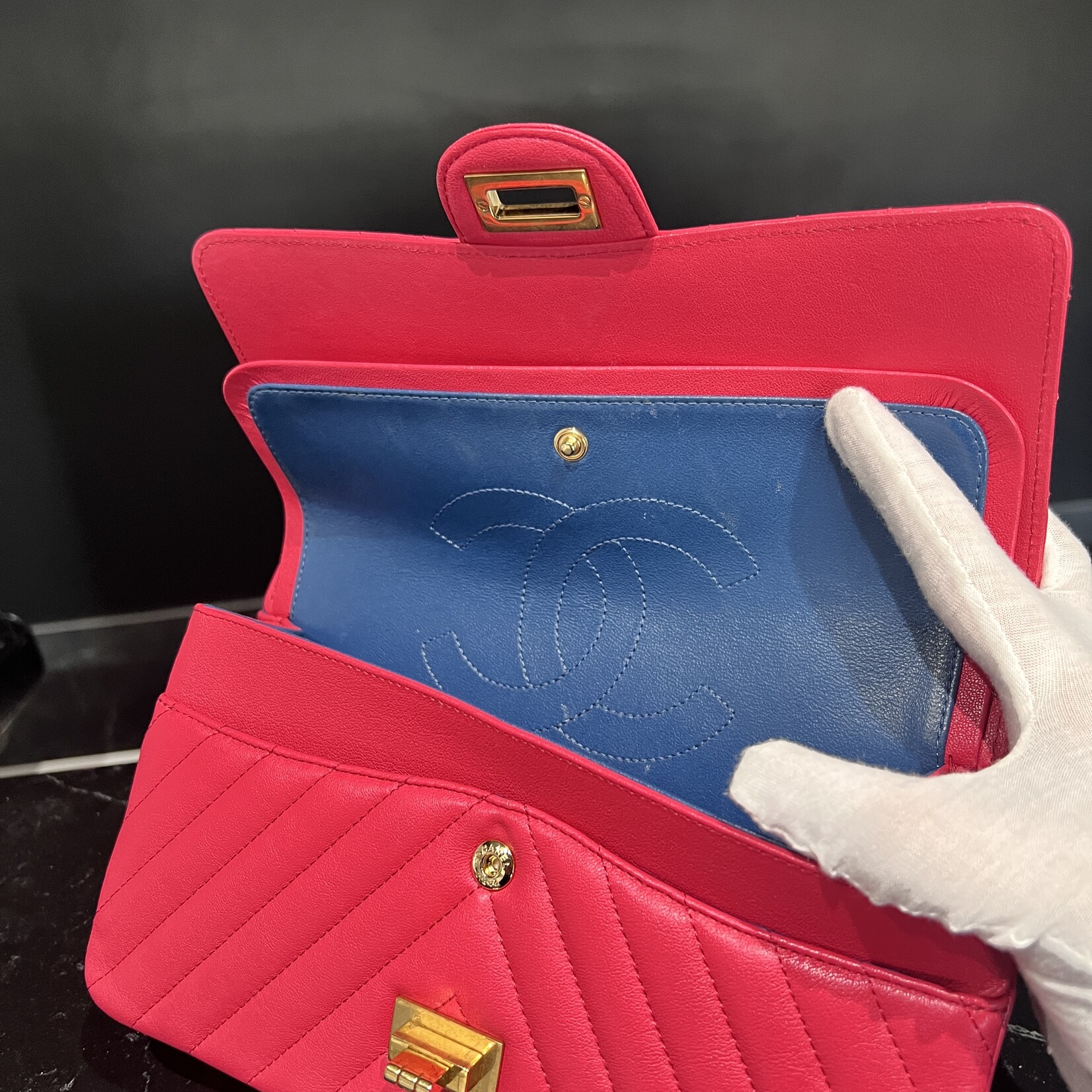 Chanel Chanel Chevron Quilted Pink 2.55 Reissue