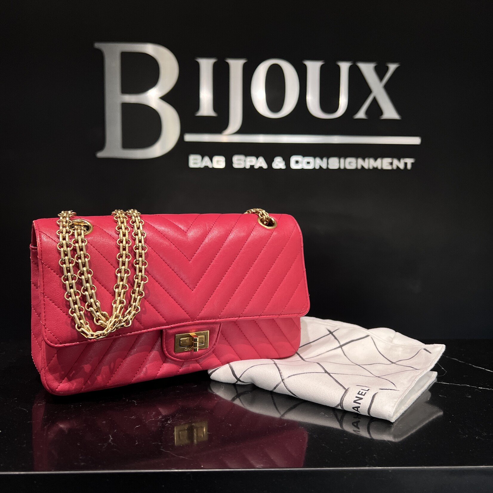 Chanel Chanel Chevron Quilted Pink 2.55 Reissue