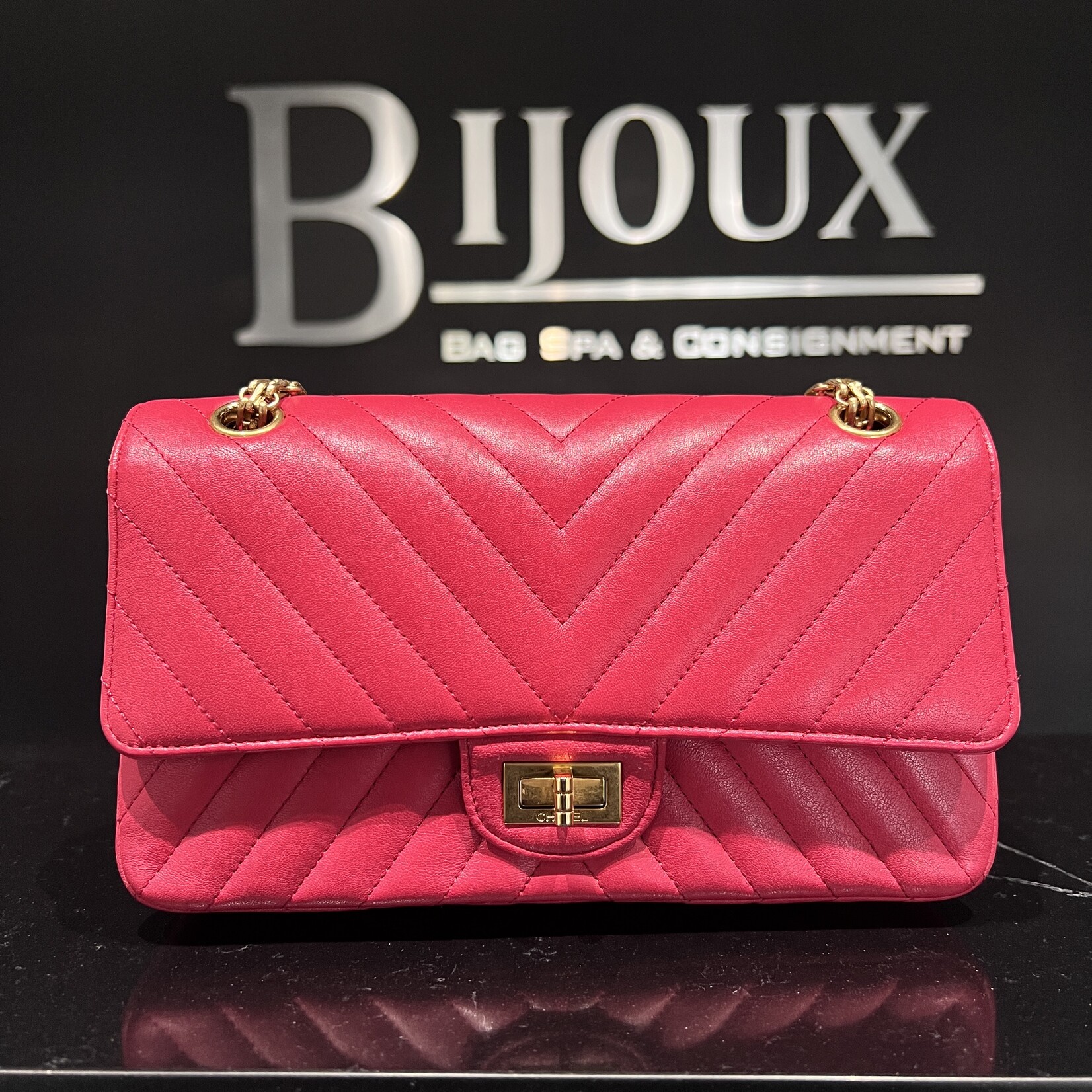 Chanel Chanel Chevron Quilted Pink 2.55 Reissue