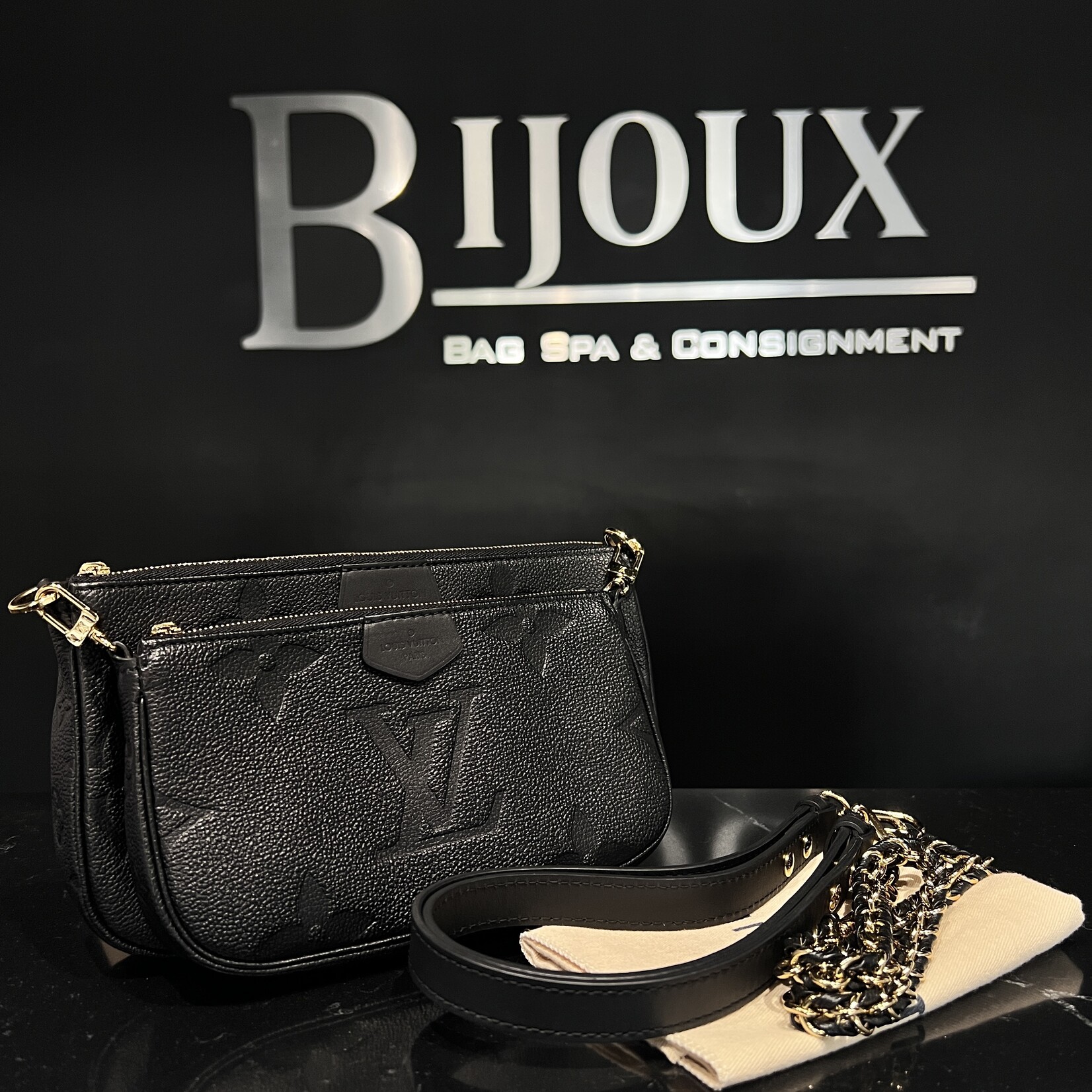 Louis Vuitton SOLD- Louis Vuitton Multi Pochette Empreinte