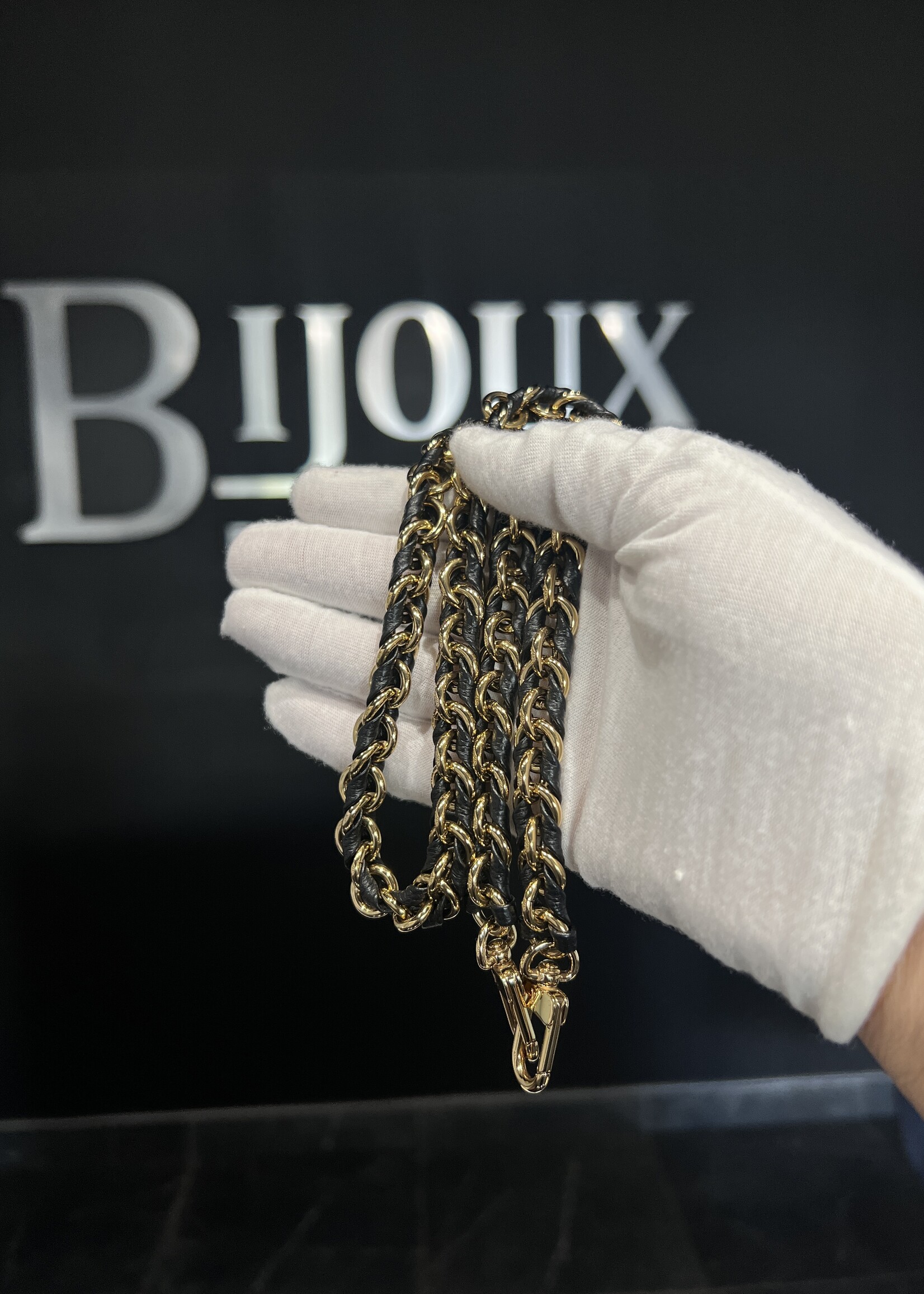 Louis Vuitton SOLD- Louis Vuitton Multi Pochette Empreinte