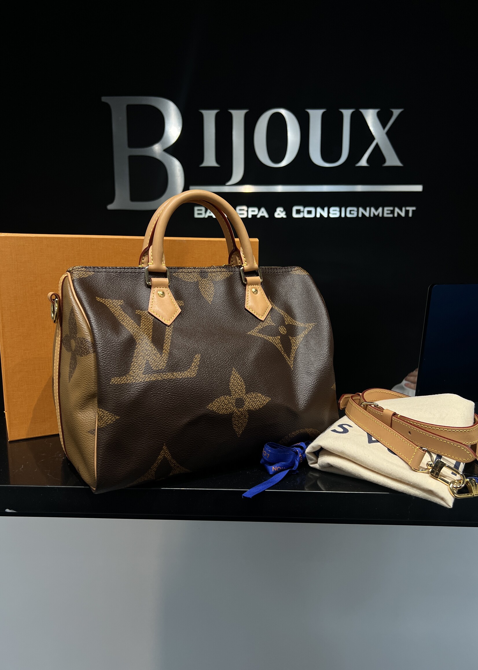 Louis Vuitton SOLD - Louis Vuitton Speedy 30 Reverse Giant Monogram