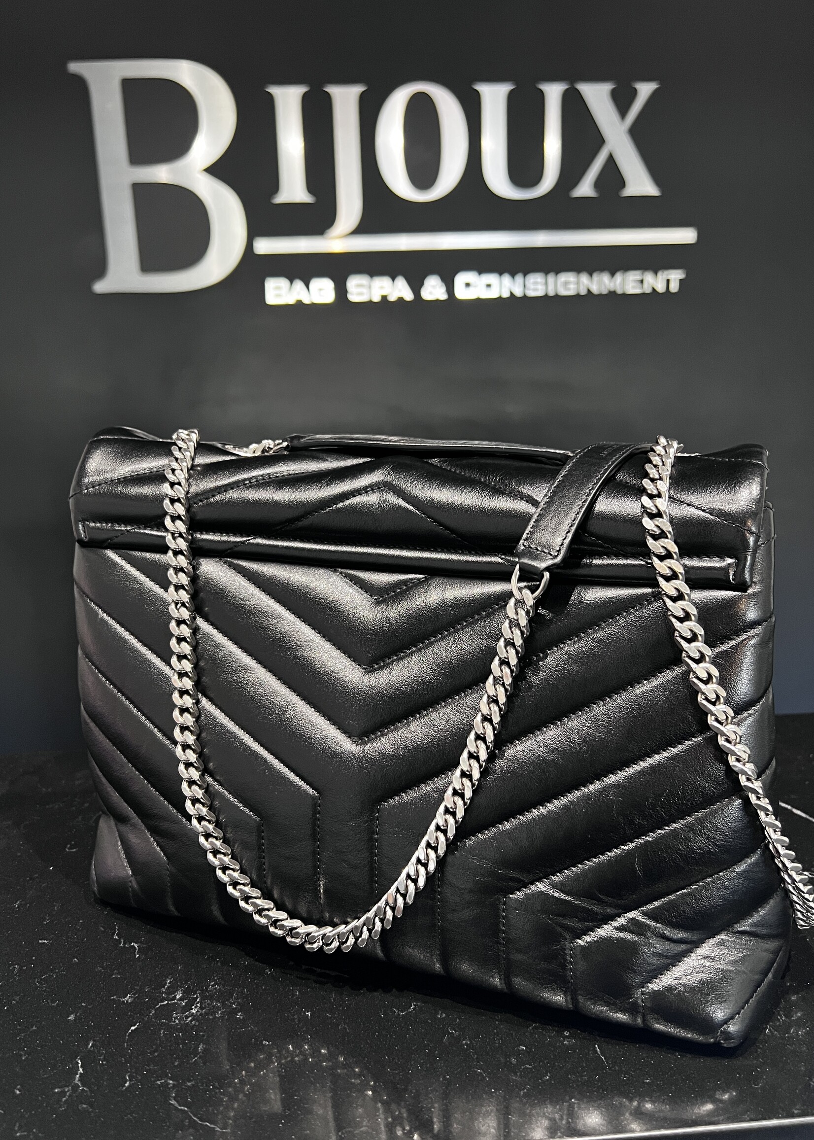 Saint Laurent SOLD - Saint Laurent Medium Lou