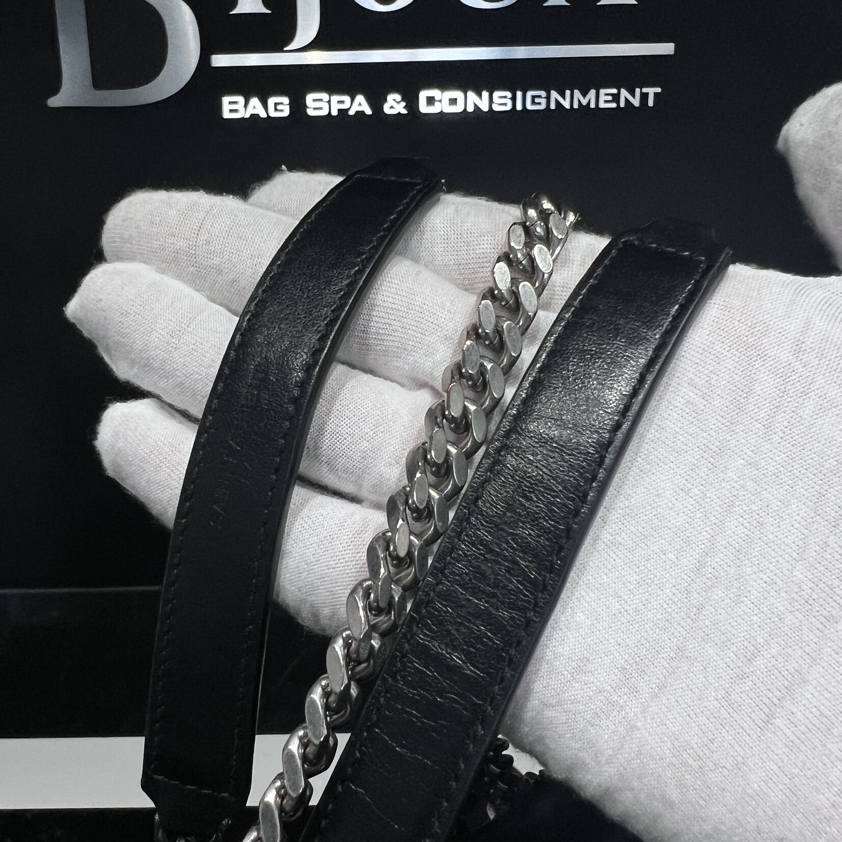 Saint Laurent Saint Laurent Medium Lou