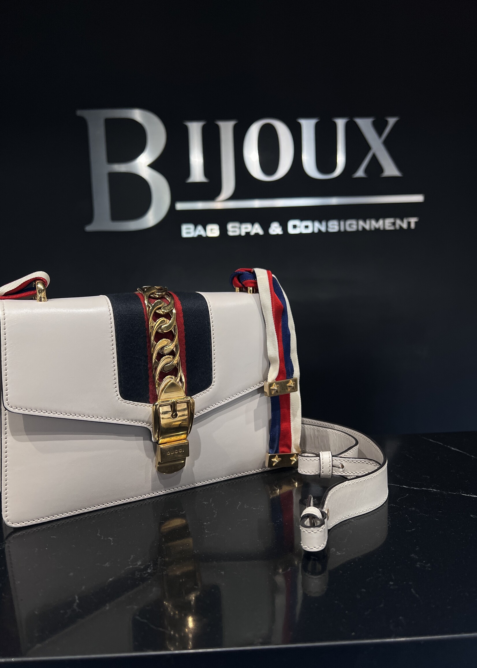 Gucci SOLD - Gucci Sylvie White Bag