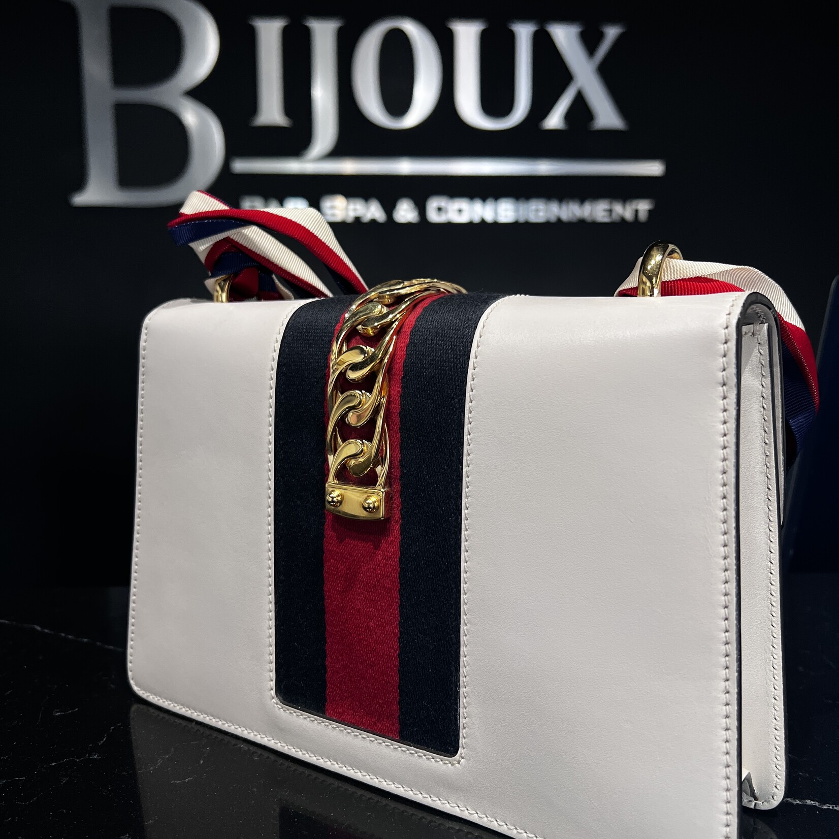 Gucci SOLD - Gucci Sylvie White Bag