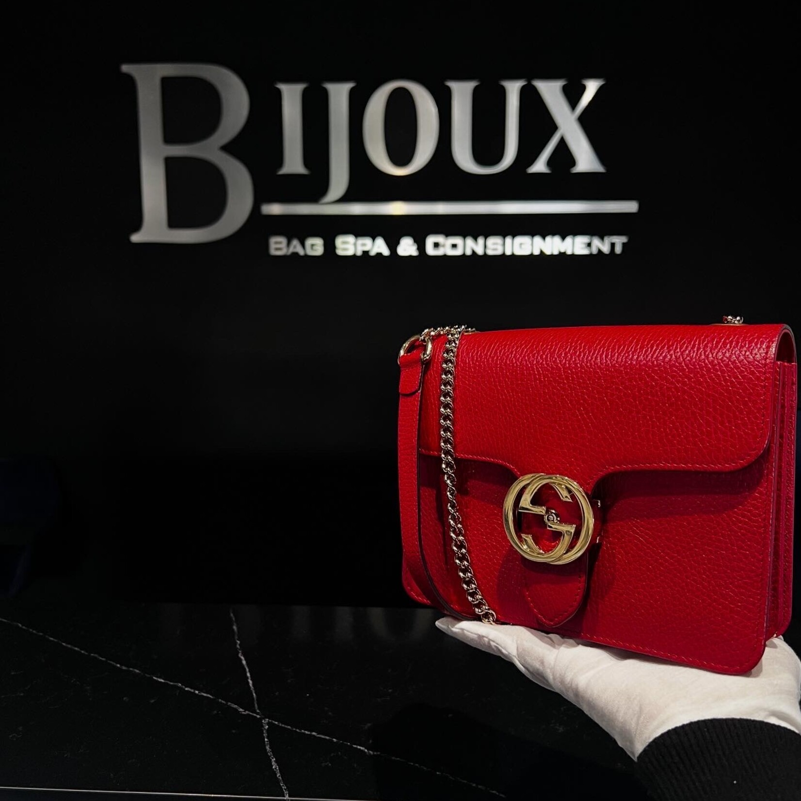 Gucci Gucci Dollar Crossbody Red