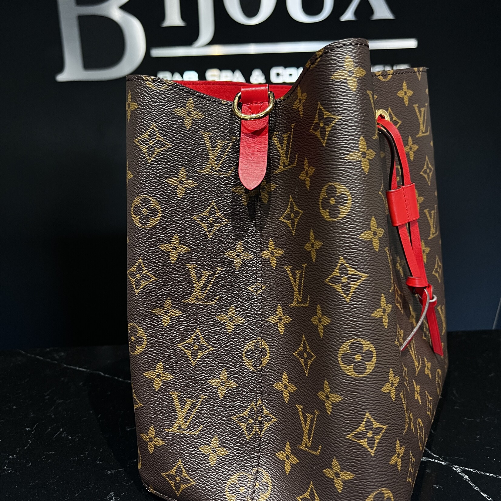 Louis Vuitton Louis Vuitton Noe Noe MM Monogram