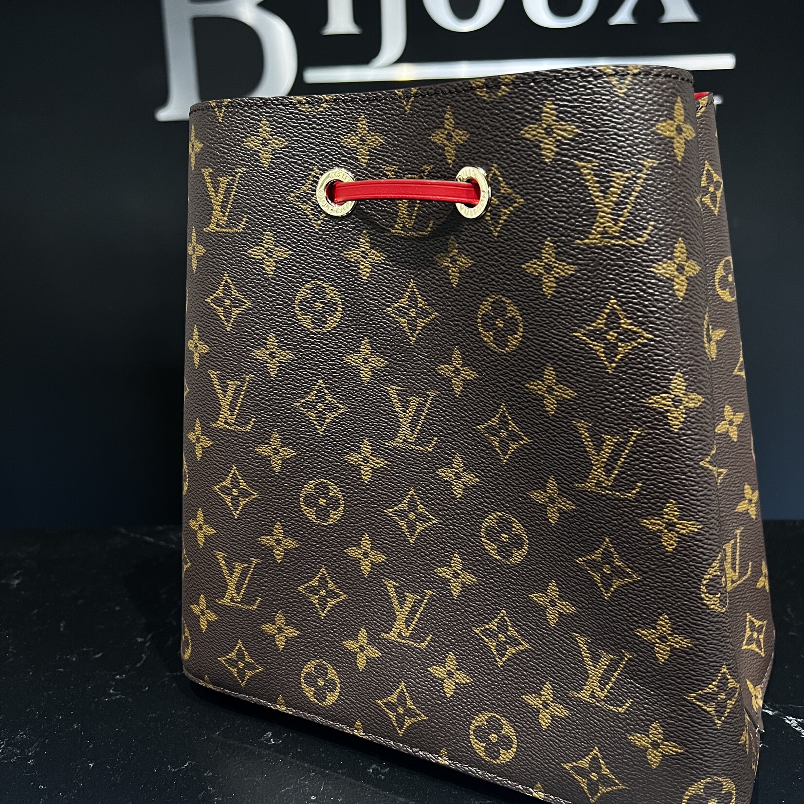 Louis Vuitton Louis Vuitton Noe Noe MM Monogram