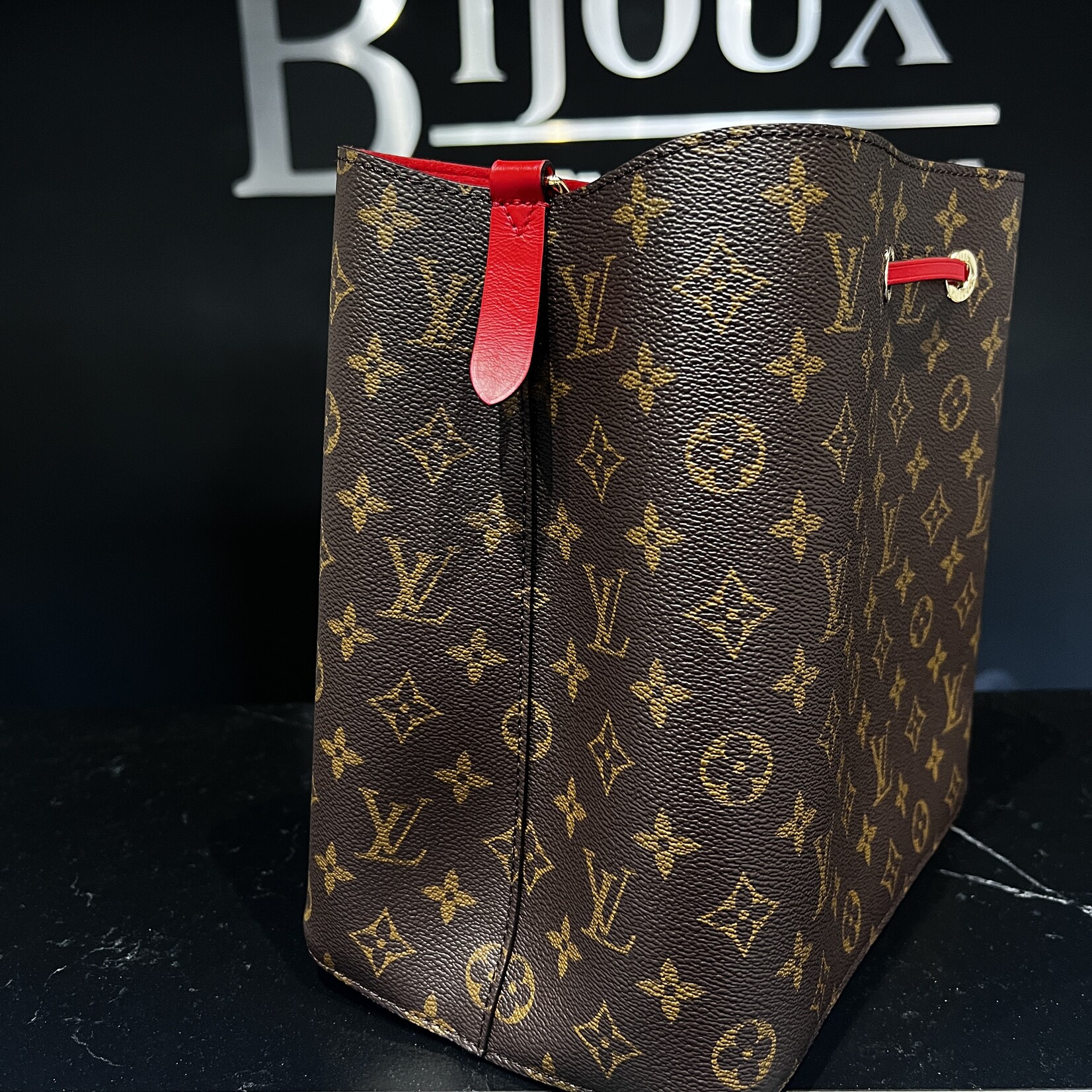 Louis Vuitton Louis Vuitton Noe Noe MM Monogram