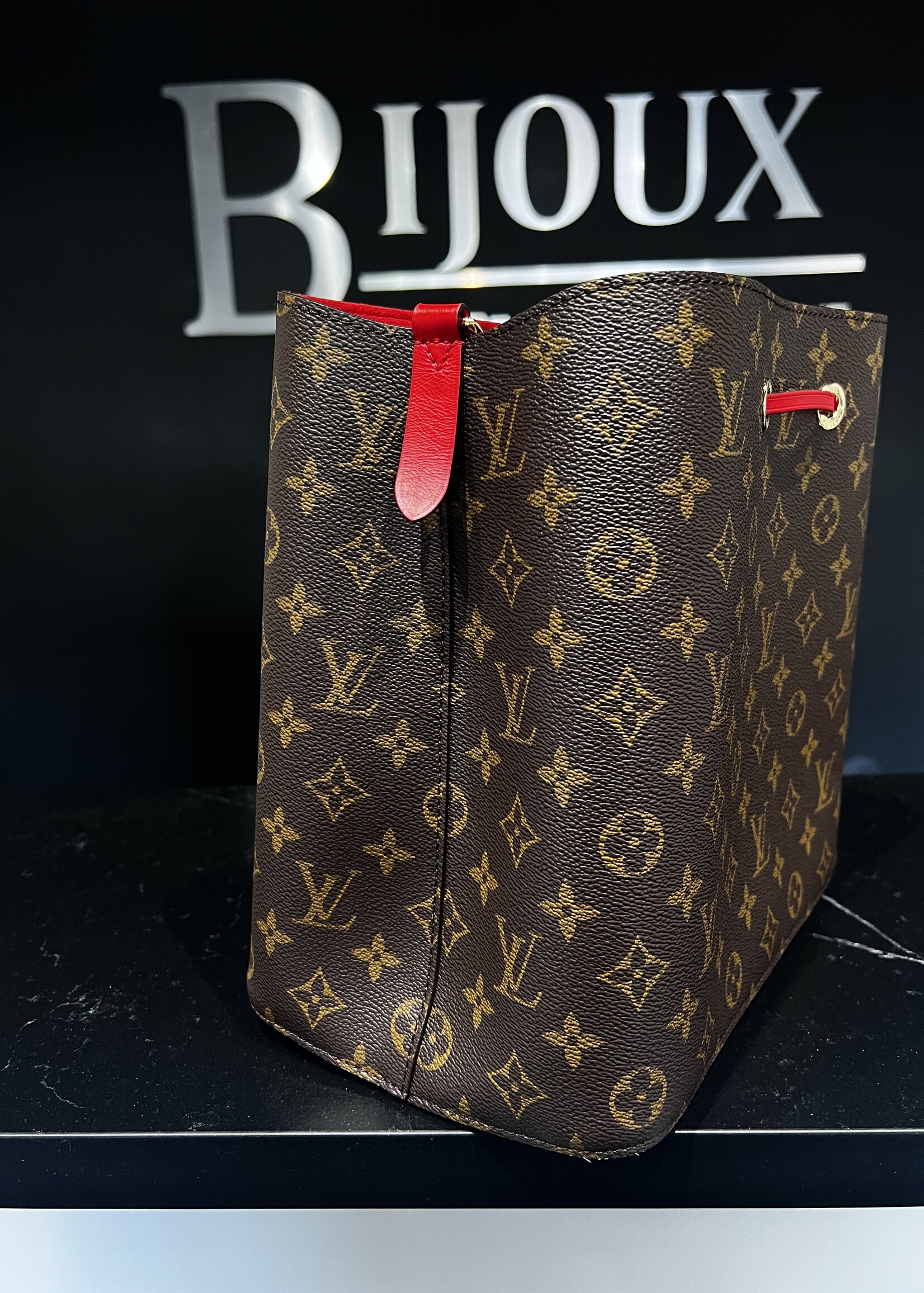 Louis Vuitton Louis Vuitton Noe Noe MM Monogram