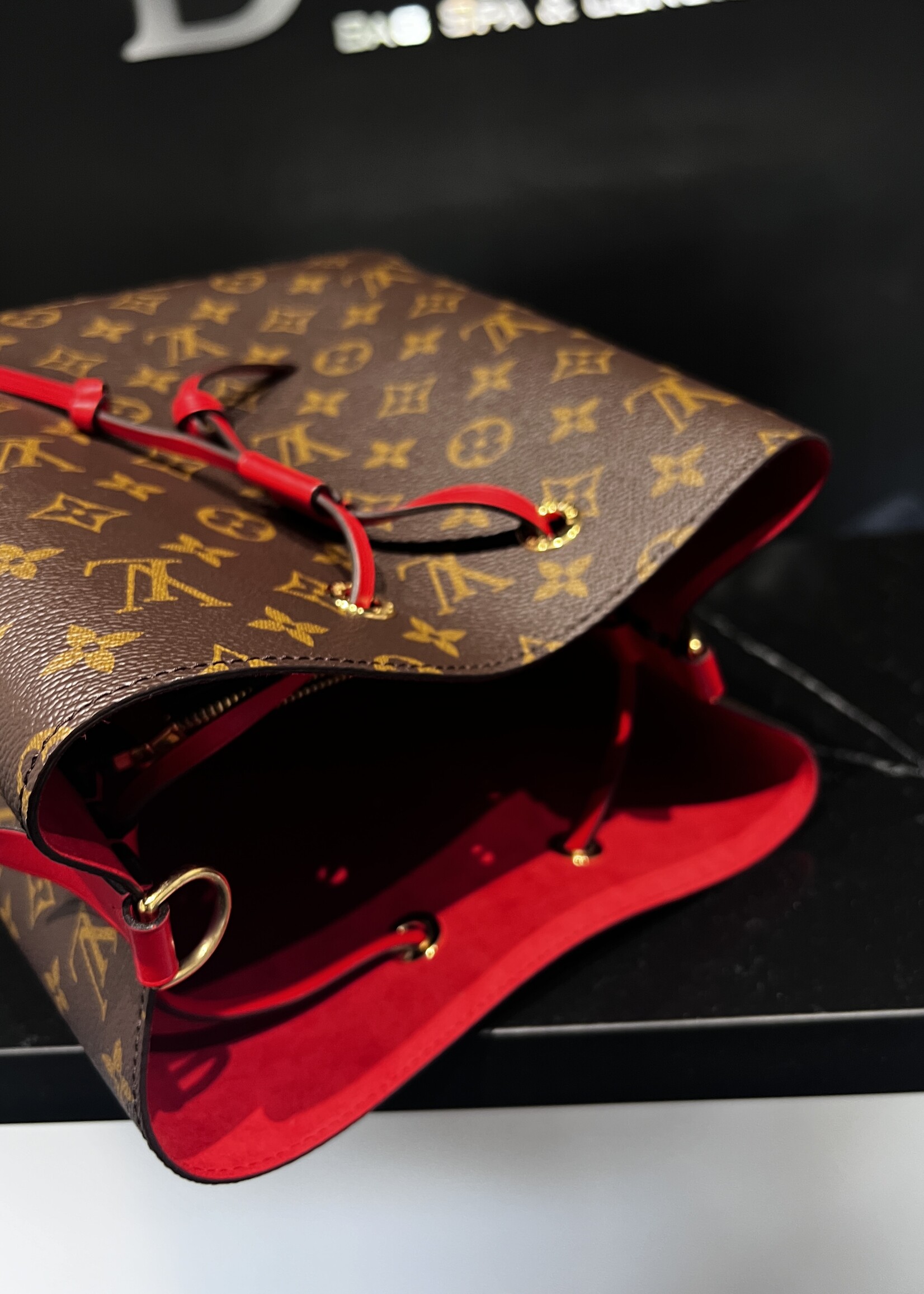 Louis Vuitton Louis Vuitton Noe Noe MM Monogram