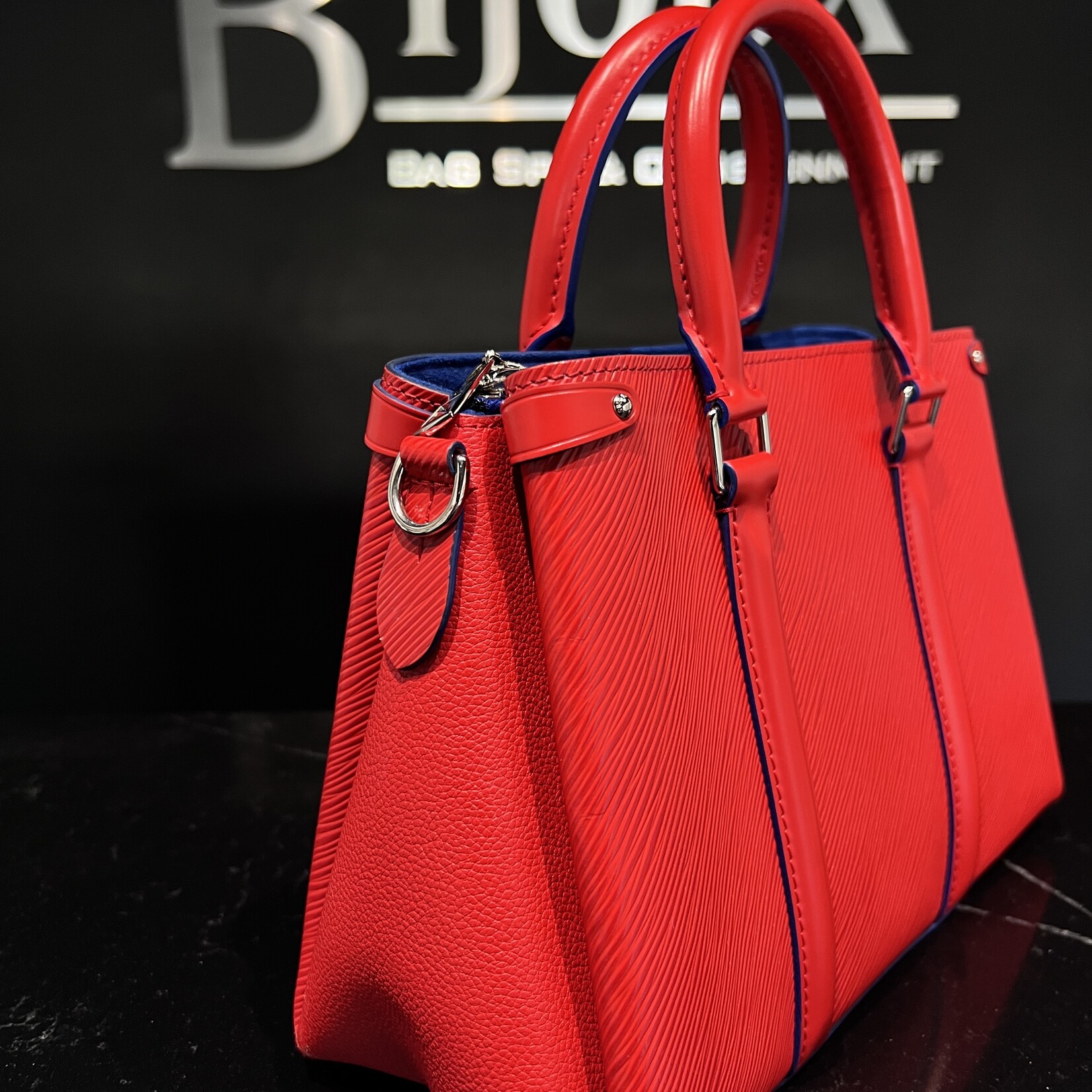 Louis Vuitton Louis Vuitton Soufflot BB