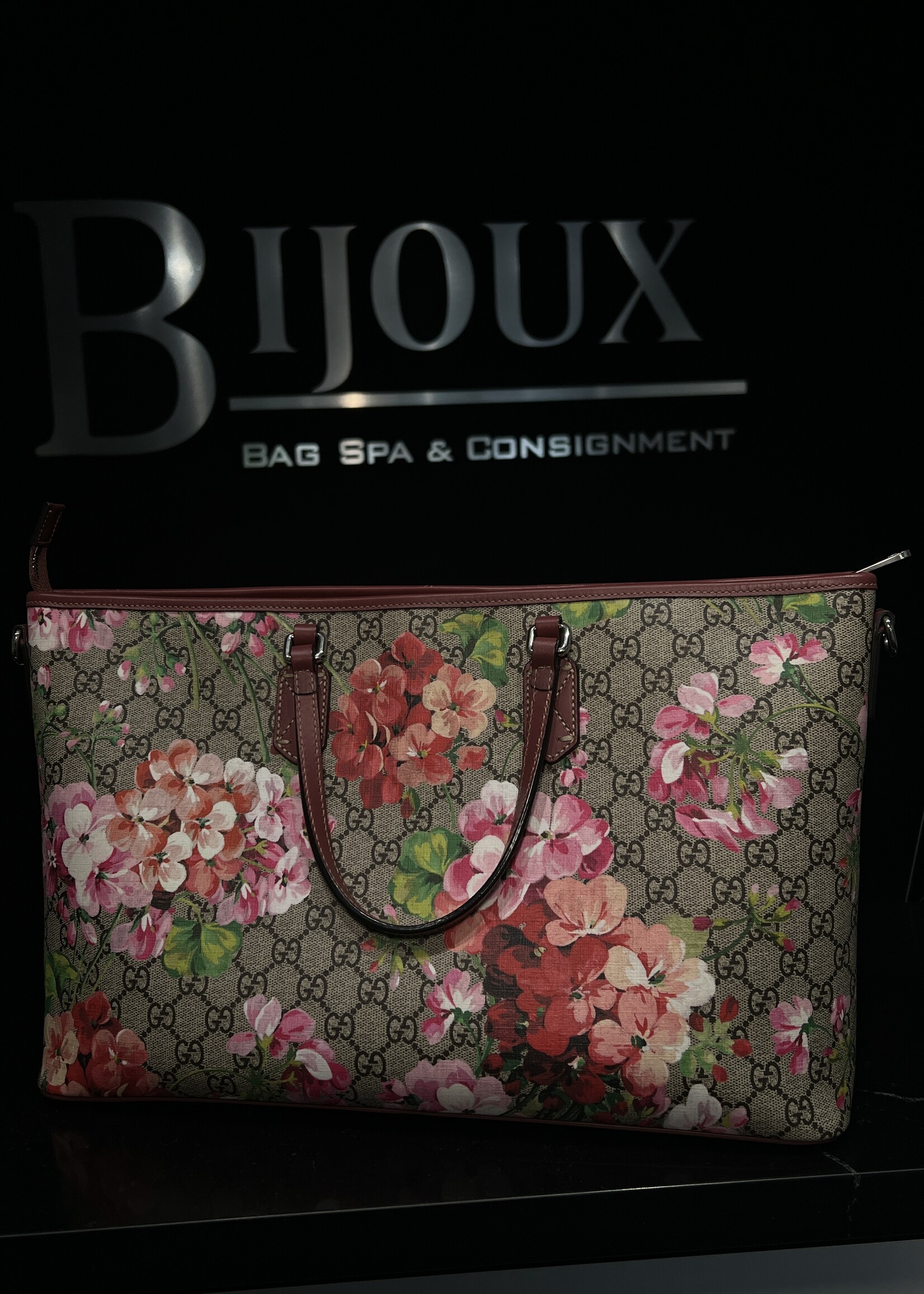 Gucci SOLD- Gucci Blooms Medium Tote
