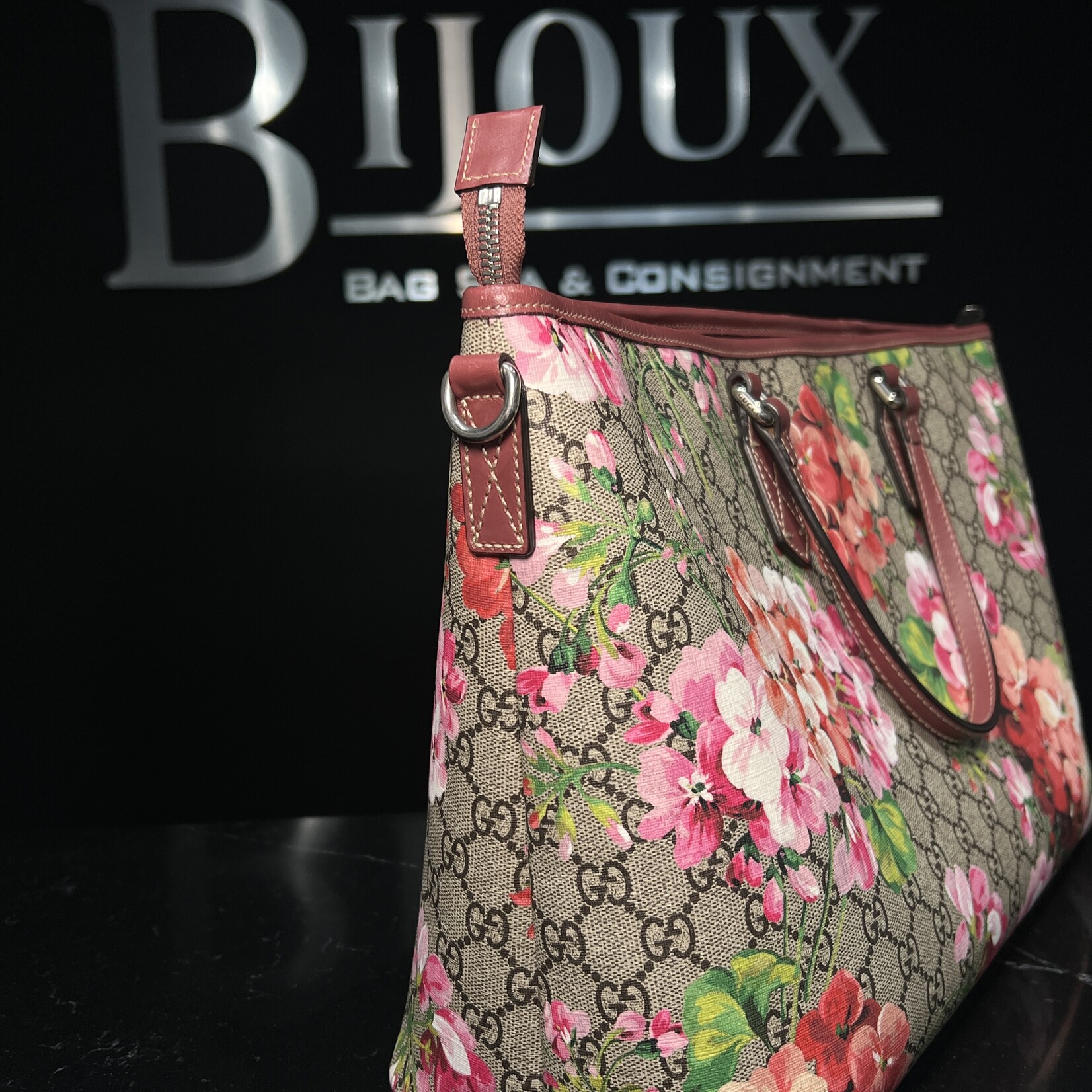 Gucci SOLD- Gucci Blooms Medium Tote