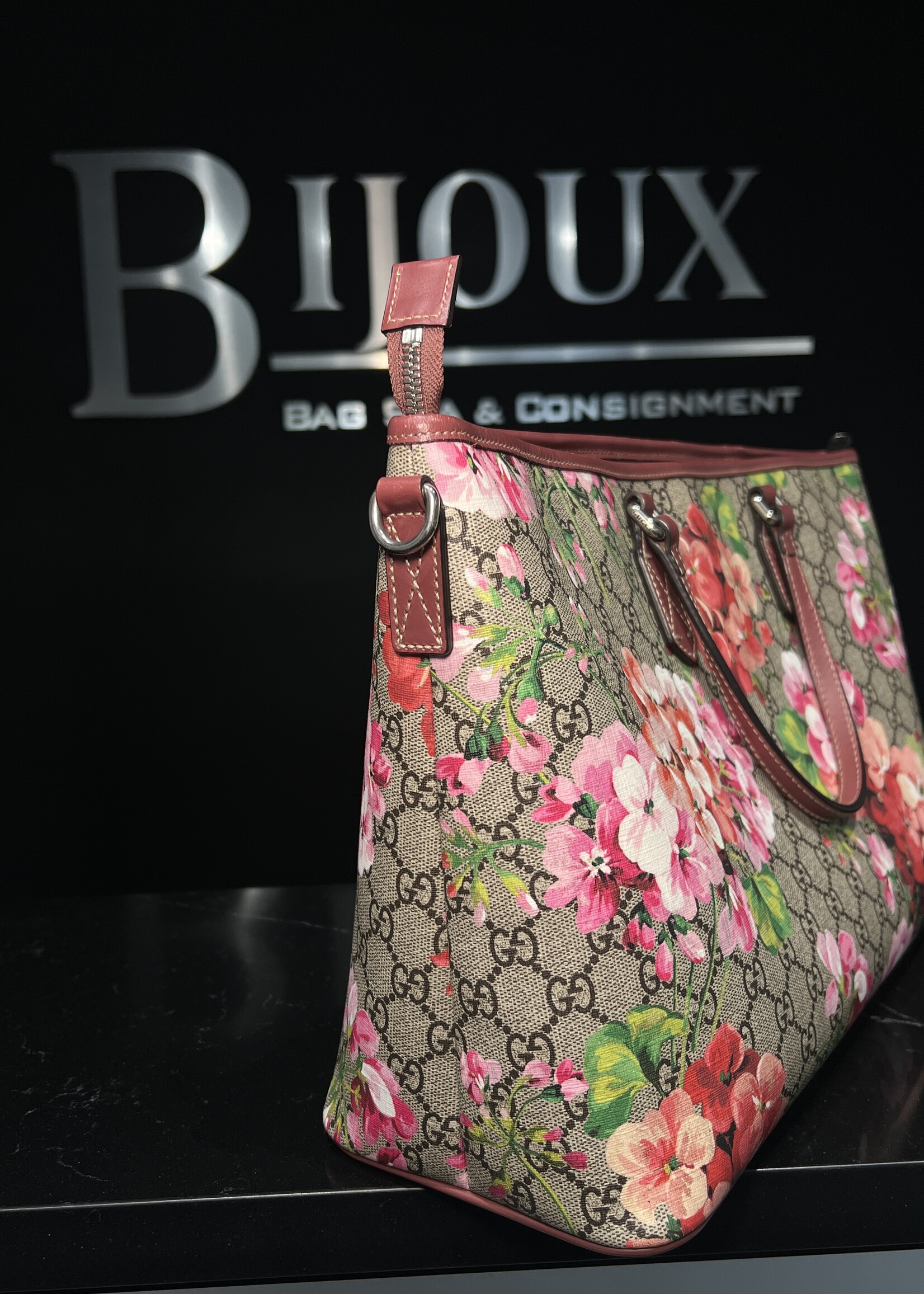 Gucci SOLD- Gucci Blooms Medium Tote