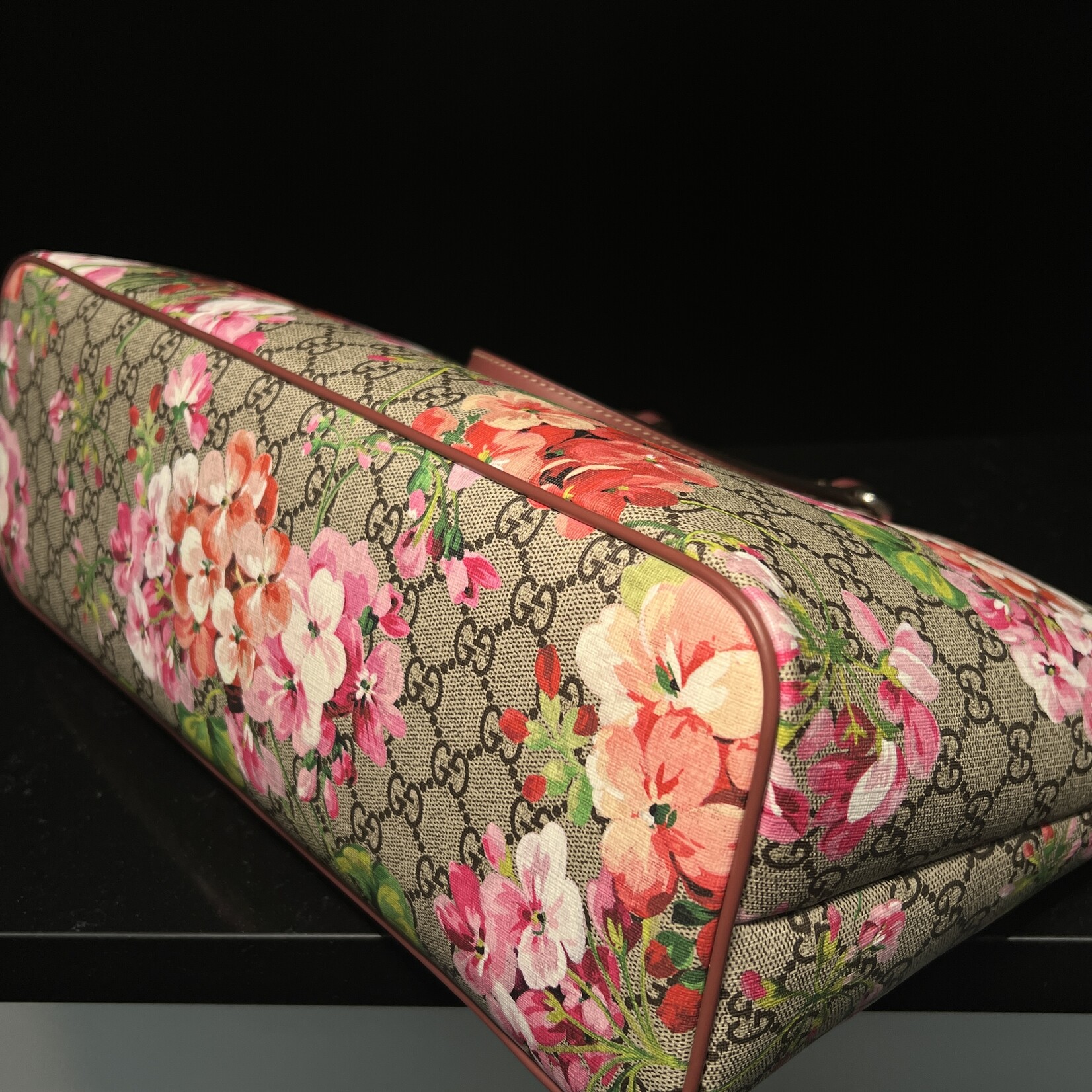 Gucci SOLD- Gucci Blooms Medium Tote