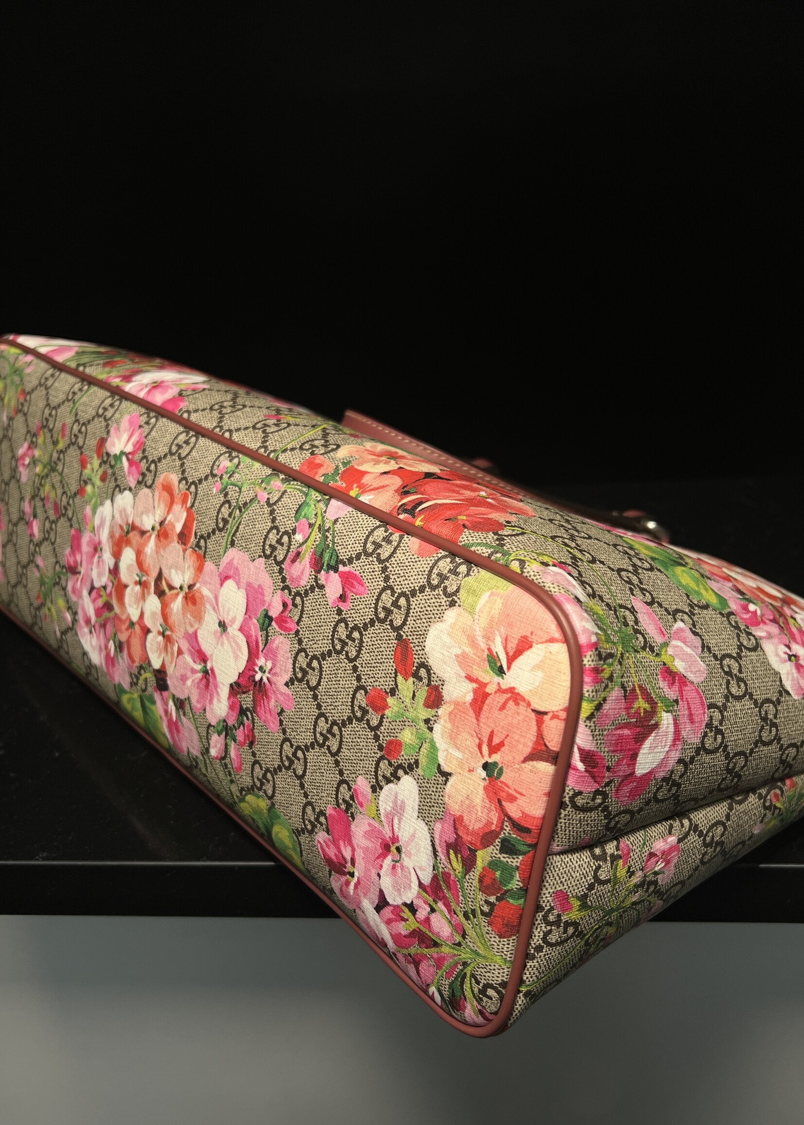 Gucci SOLD- Gucci Blooms Medium Tote