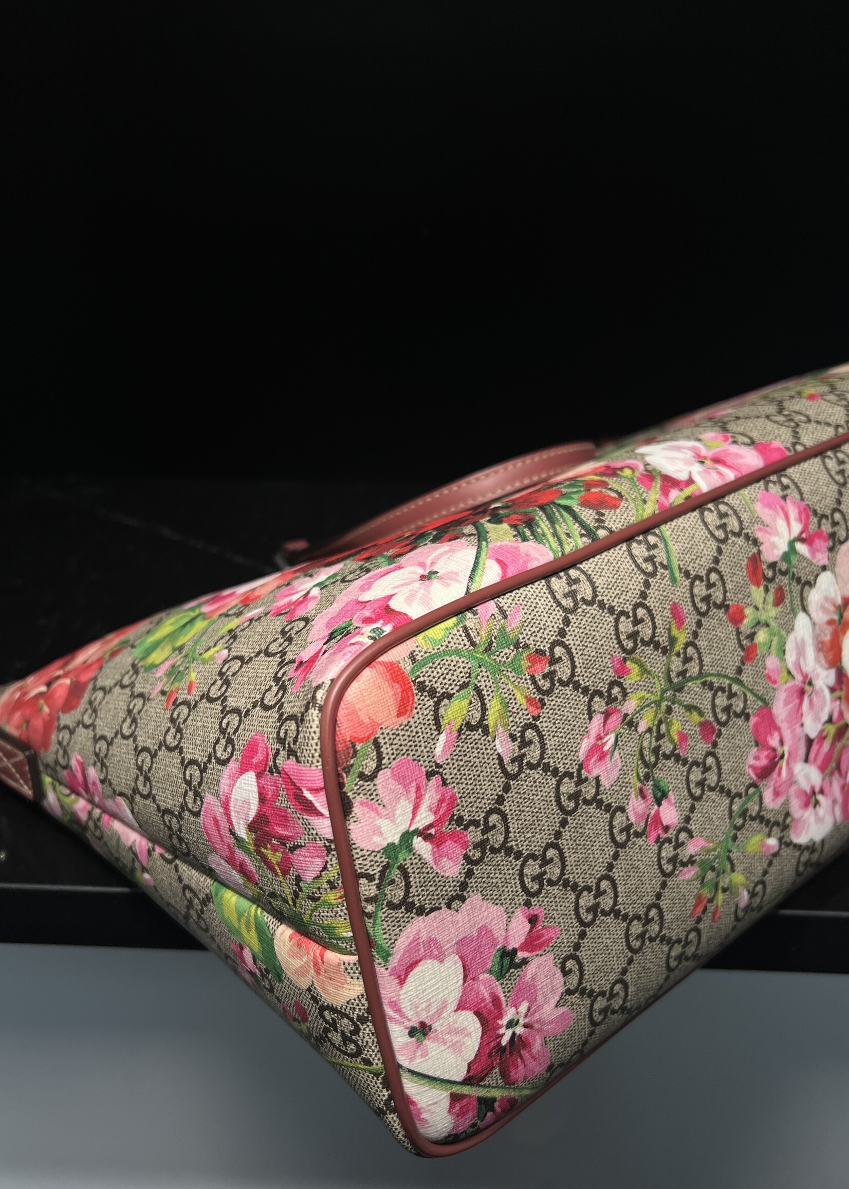 Gucci SOLD- Gucci Blooms Medium Tote