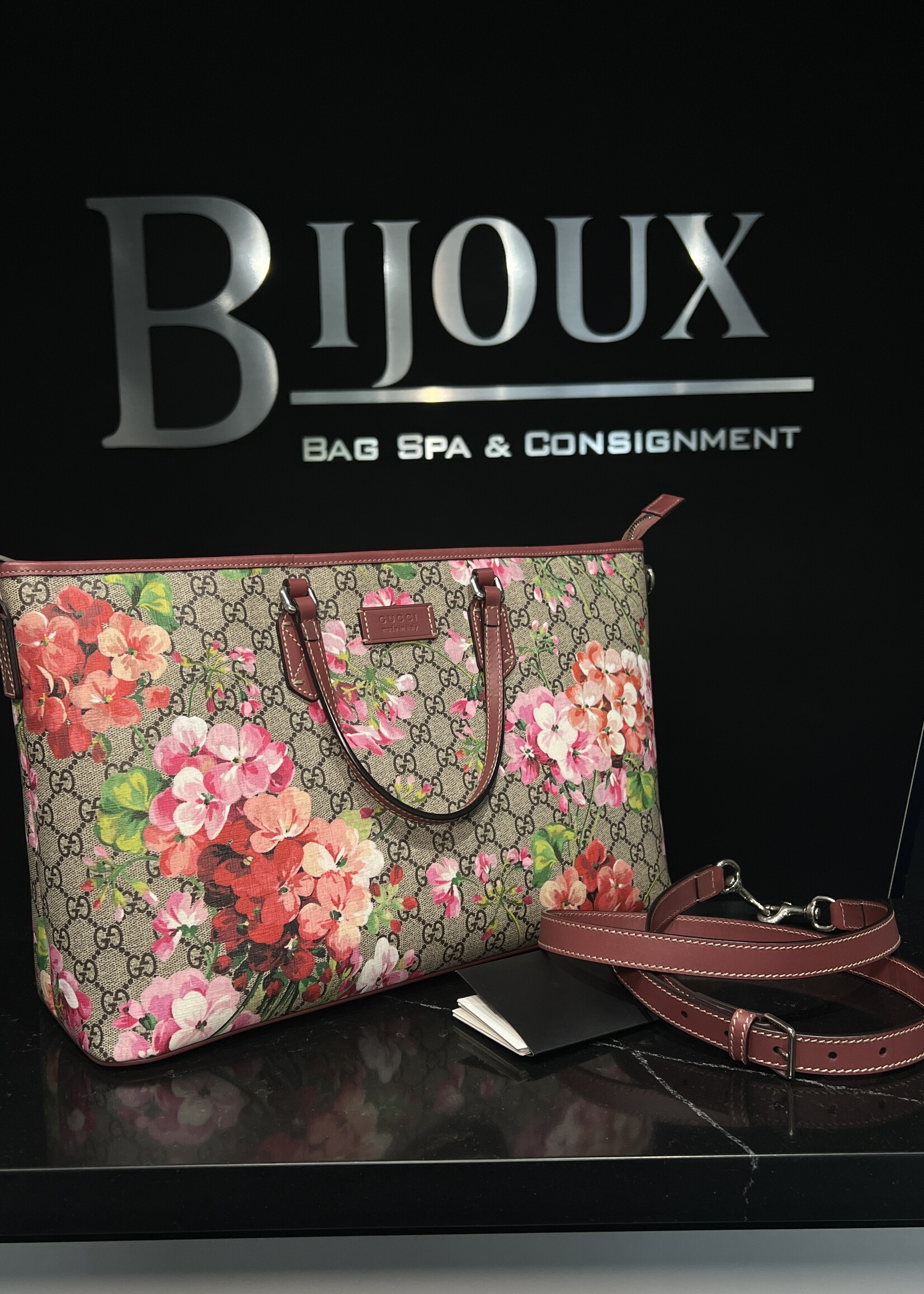 Gucci SOLD- Gucci Blooms Medium Tote