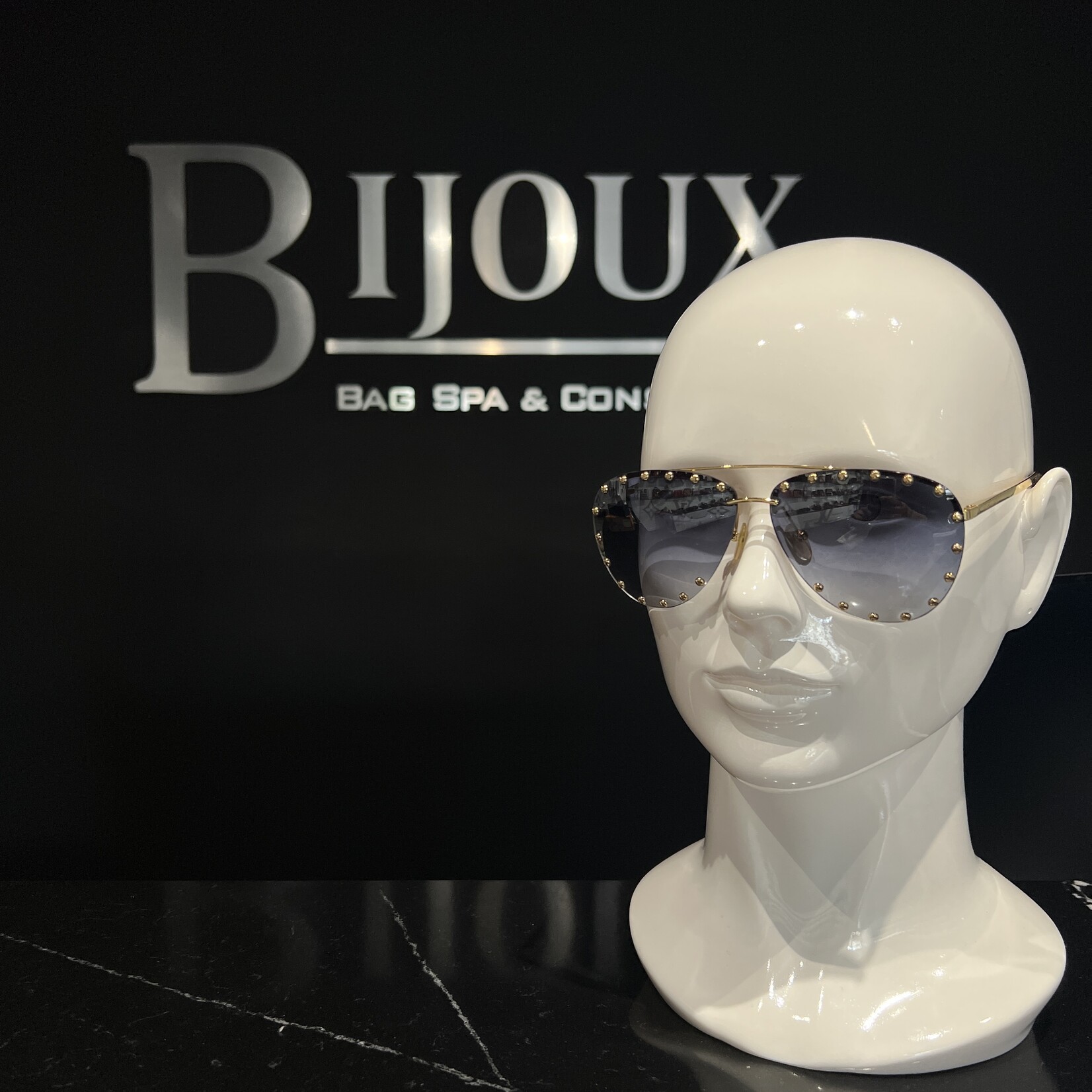 Louis Vuitton SOLD- Louis Vuitton Monogram The Party Aviator Sunglasses