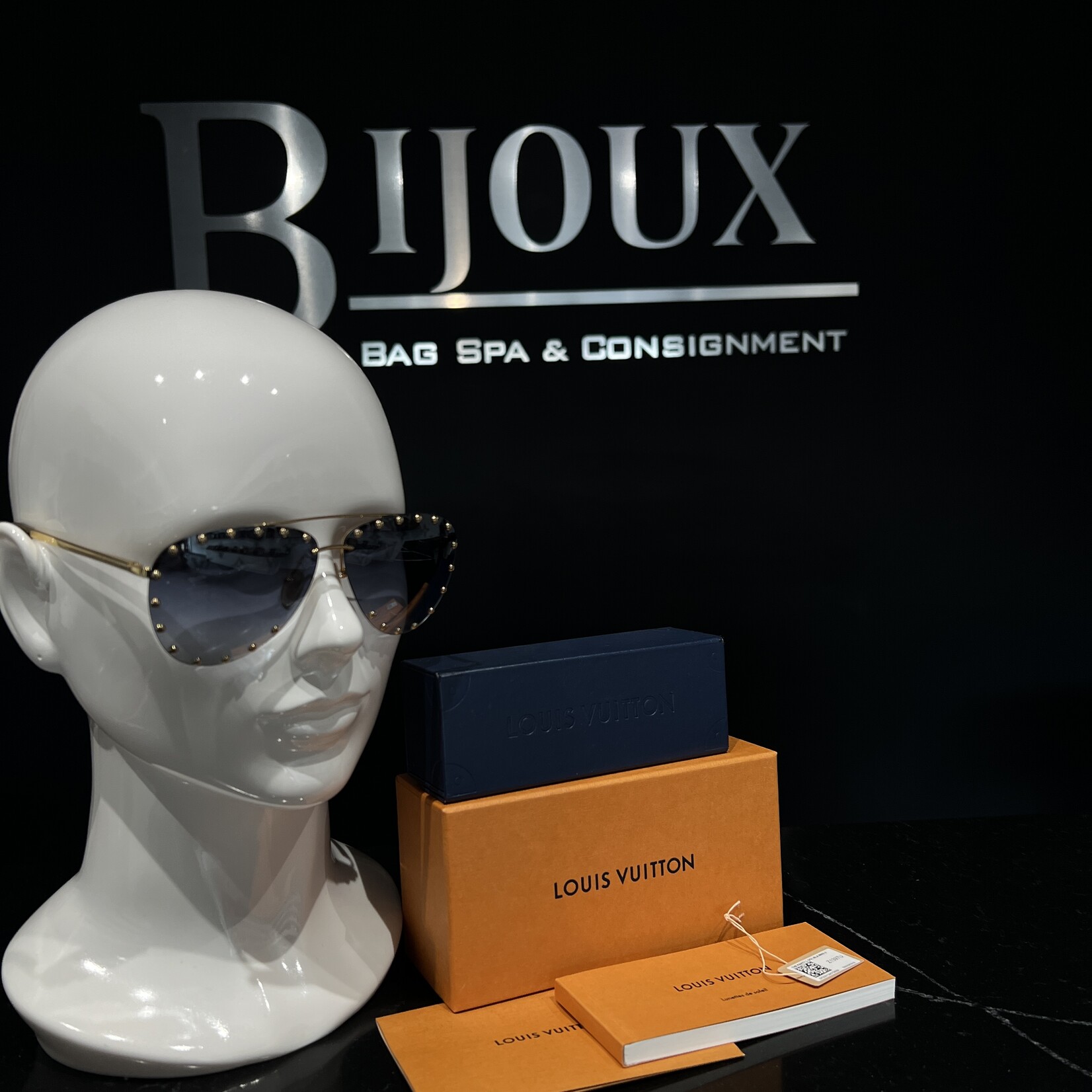 Louis Vuitton SOLD- Louis Vuitton Monogram The Party Aviator Sunglasses