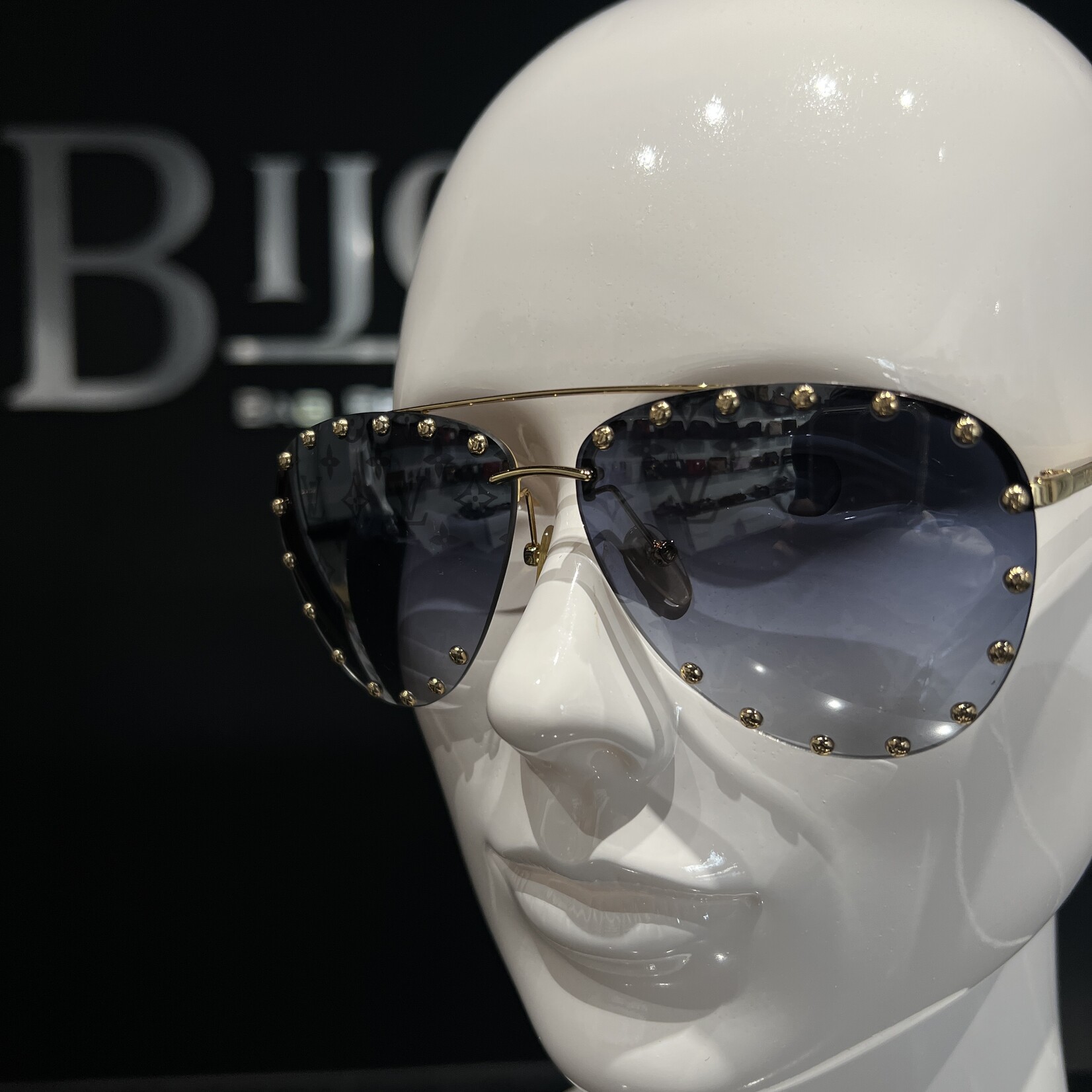 Louis Vuitton SOLD- Louis Vuitton Monogram The Party Aviator Sunglasses