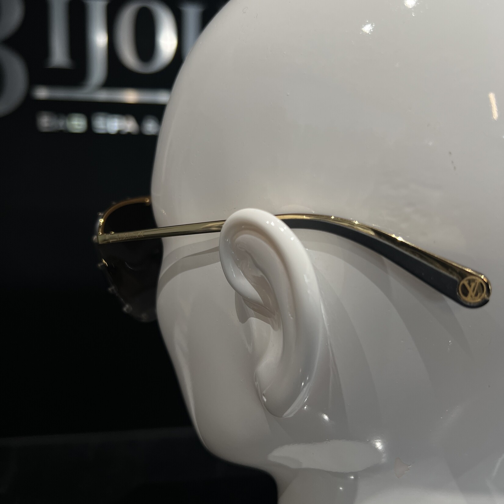 Louis Vuitton SOLD- Louis Vuitton Monogram The Party Aviator Sunglasses