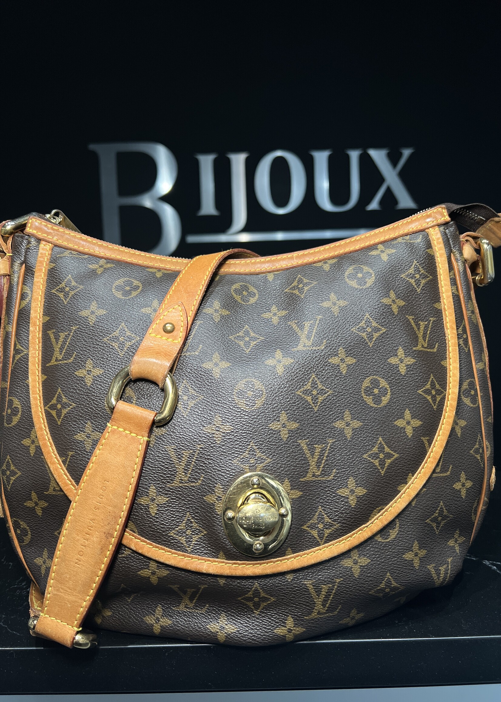 Louis Vuitton SOLD- Louis Vuitton Tulum GM