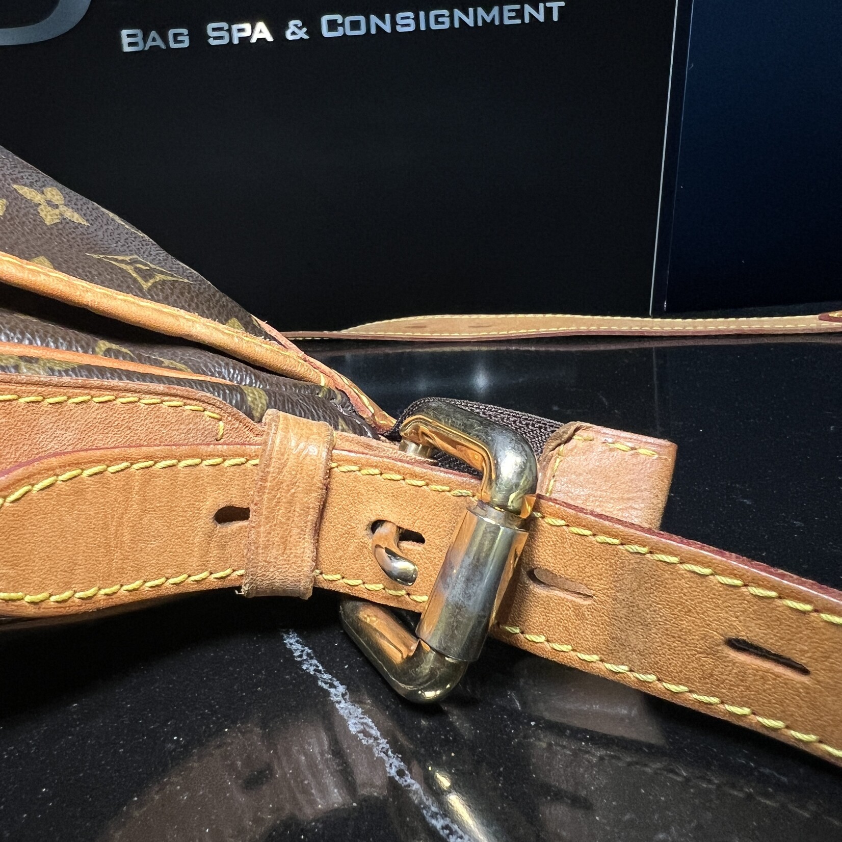 Louis Vuitton SOLD- Louis Vuitton Tulum GM