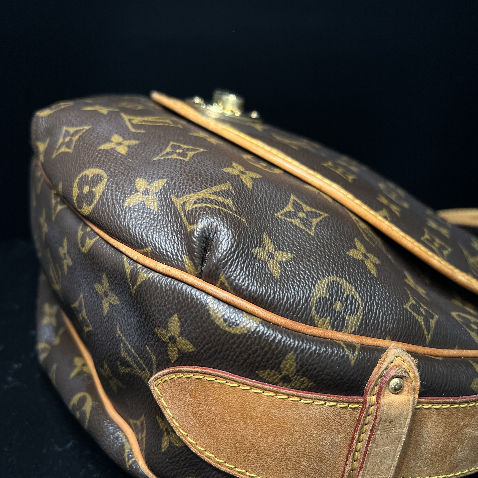 Louis Vuitton SOLD- Louis Vuitton Tulum GM